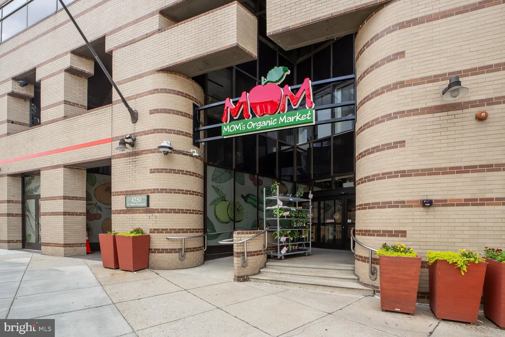 Additional image 73 of 2939 Van Ness Street NW Unit 414, Washington, DC 20008
