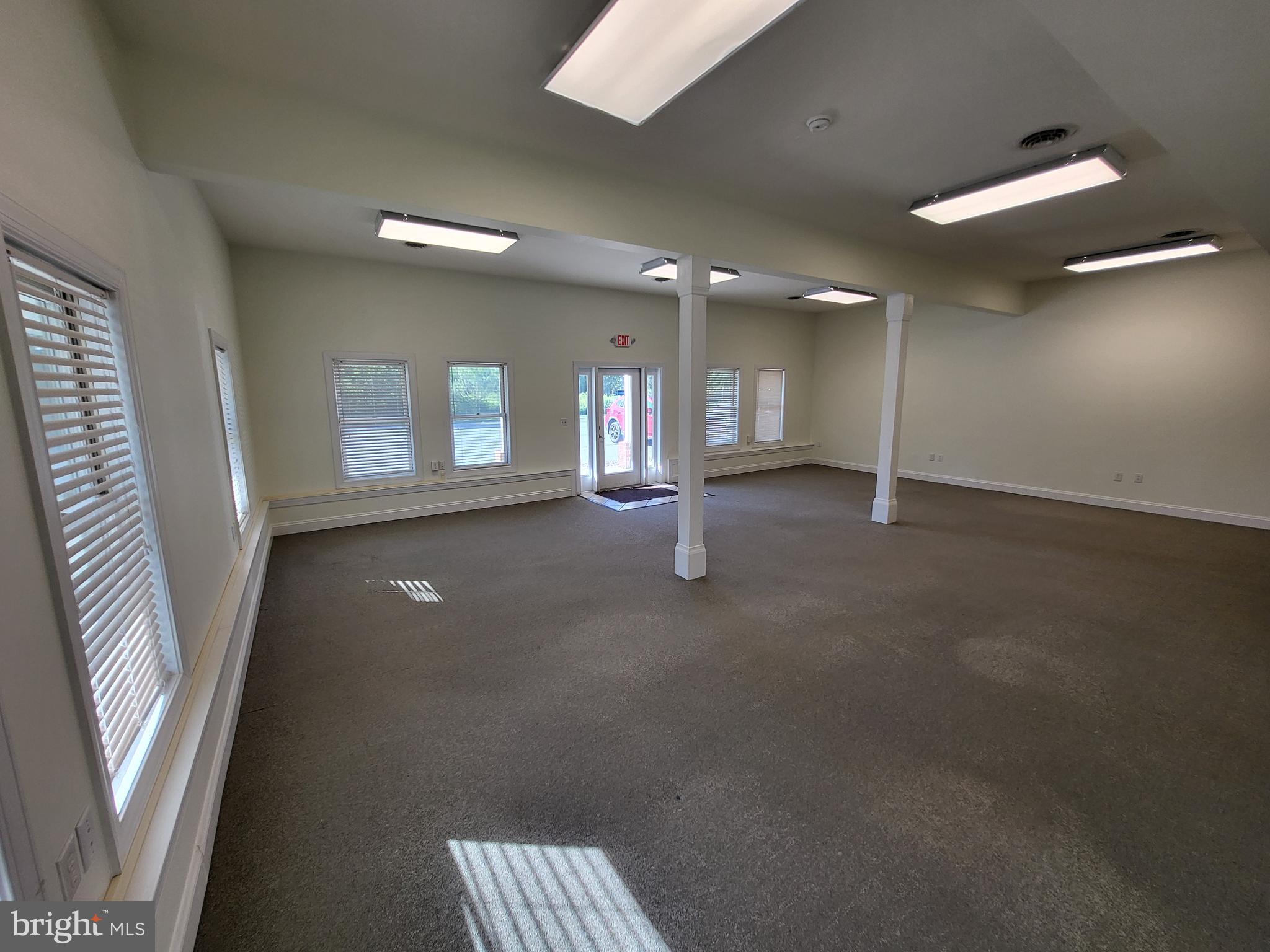 GLEBE BUSINESS PARK - Commercial Lease