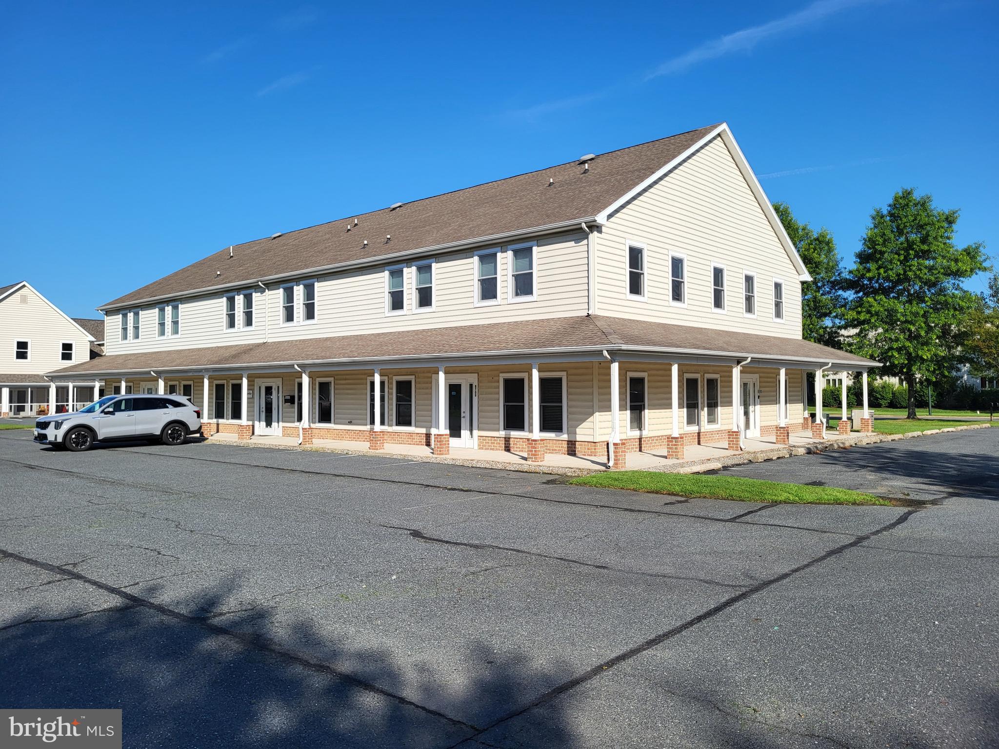 GLEBE BUSINESS PARK - Commercial Lease