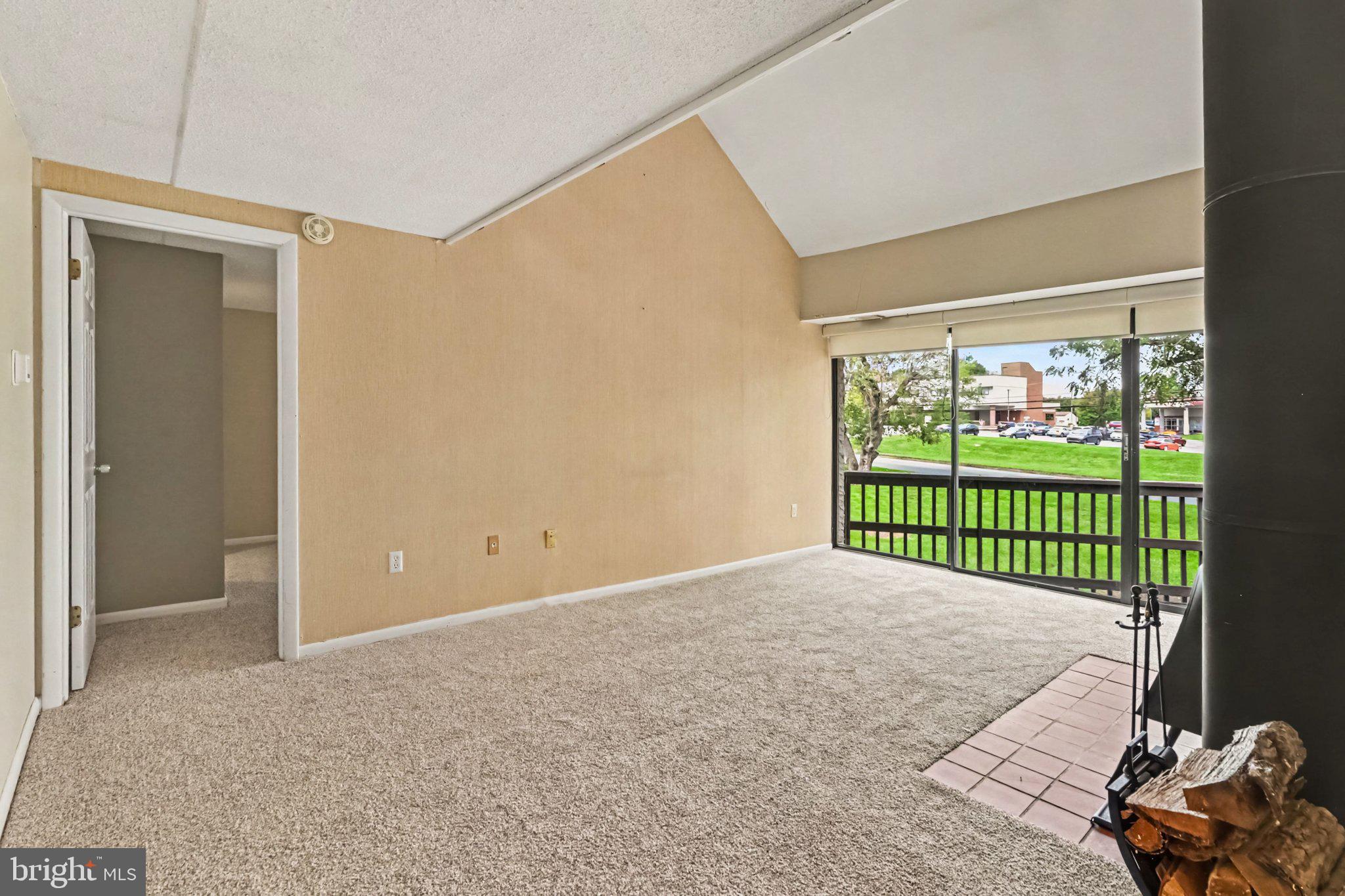 1071 LANCASTER BOULEVARD 3