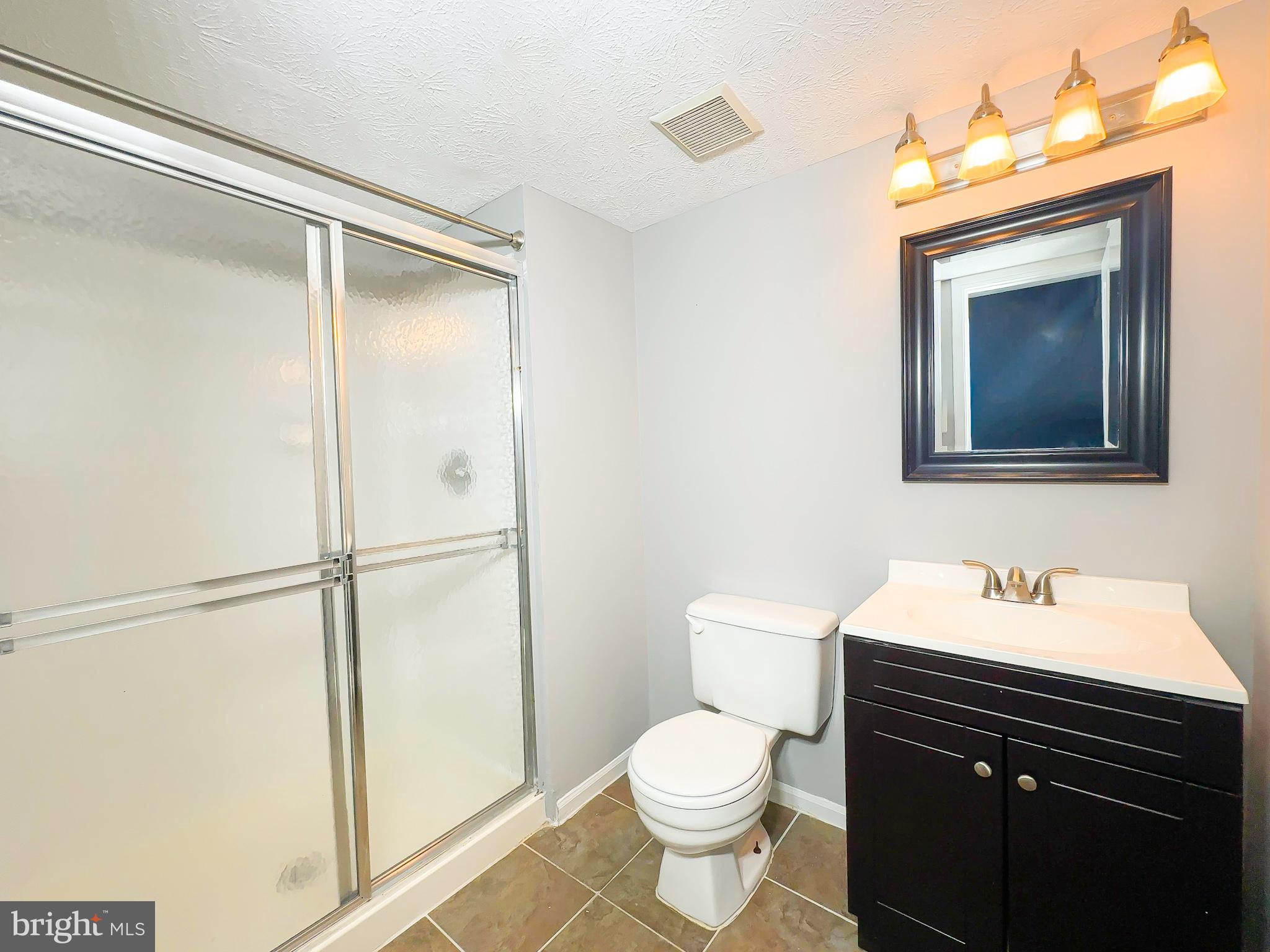 GREEN HOLLY WOODS PLAT O - Residential Lease