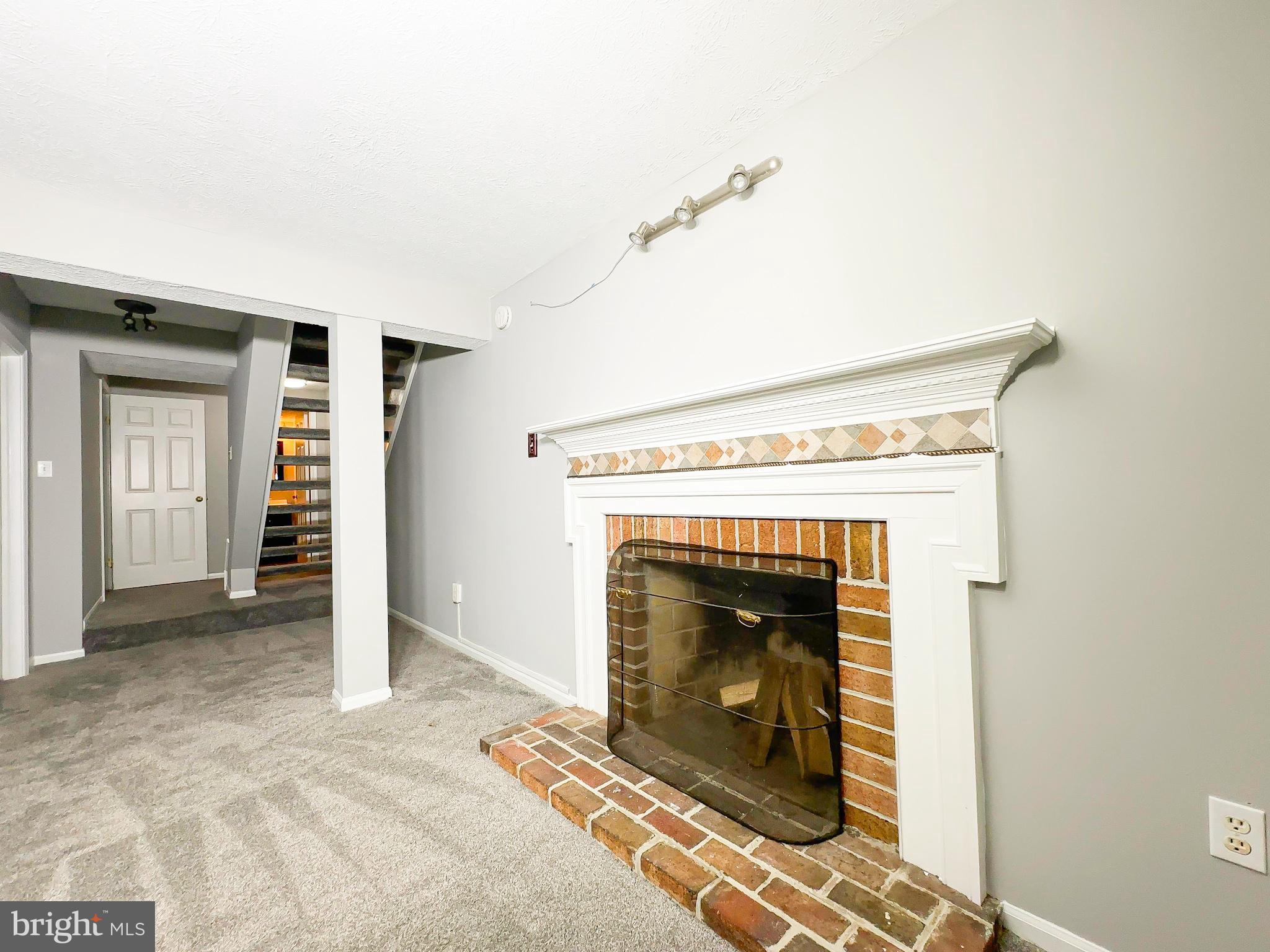 GREEN HOLLY WOODS PLAT O - Residential Lease