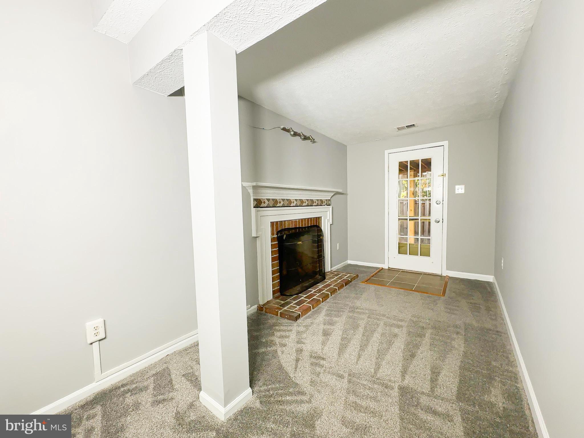 GREEN HOLLY WOODS PLAT O - Residential Lease