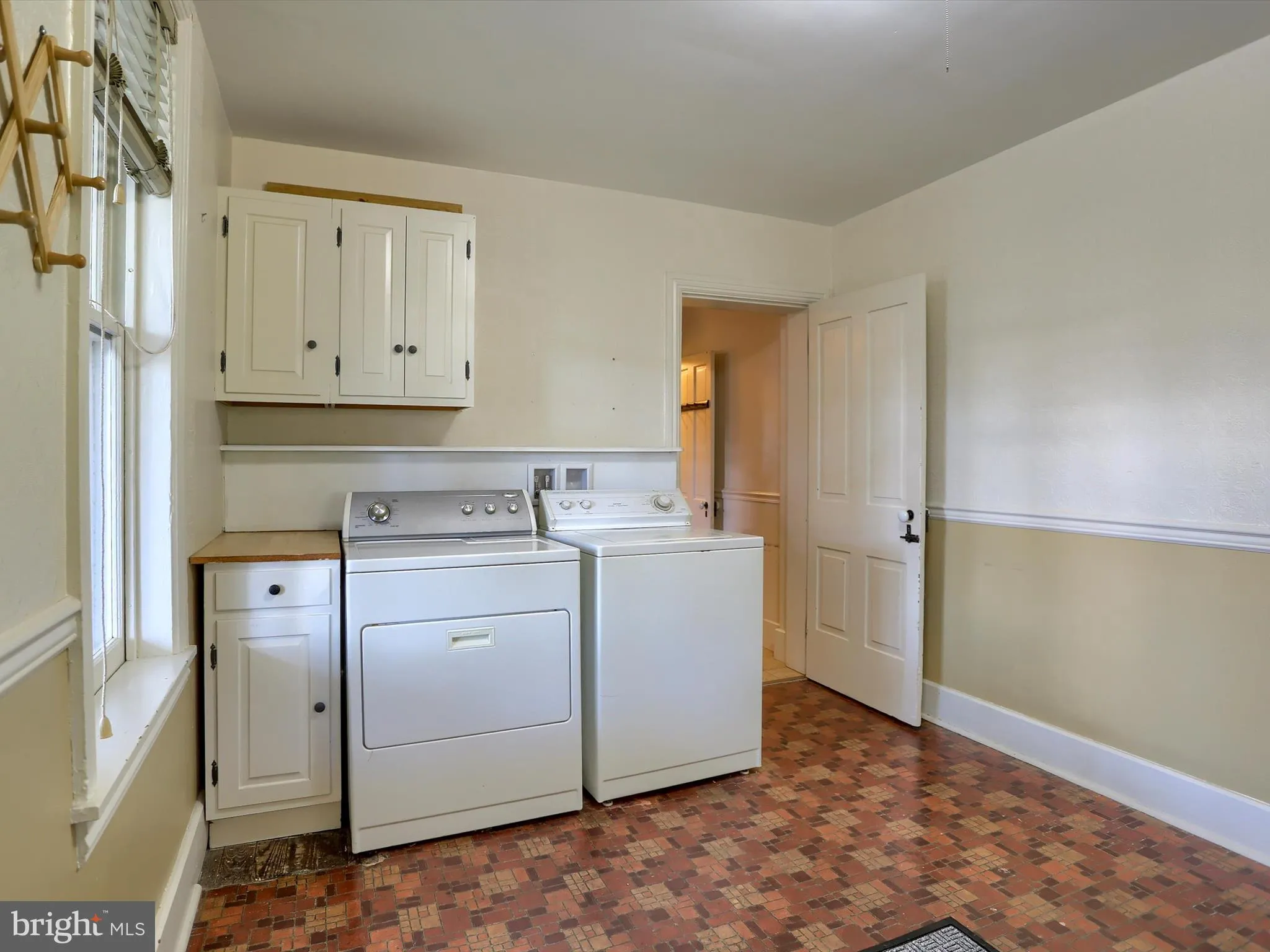 Mechanicsburg, Pennsylvania 17055, United States, 5 Bedrooms Bedrooms, ,3 BathroomsBathrooms,Residential,Active,208510