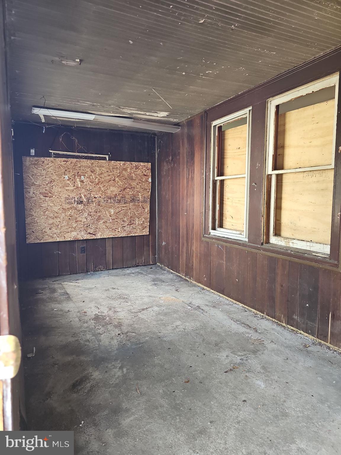 99 N VIRGINIA AVENUE