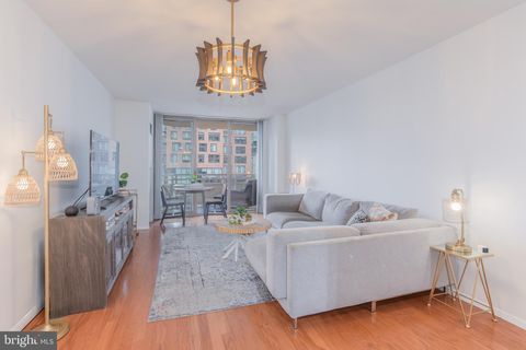 Photo of 4801 Fairmont Avenue #411, BETHESDA, MD 20814 (MLS # MDMC2219432)