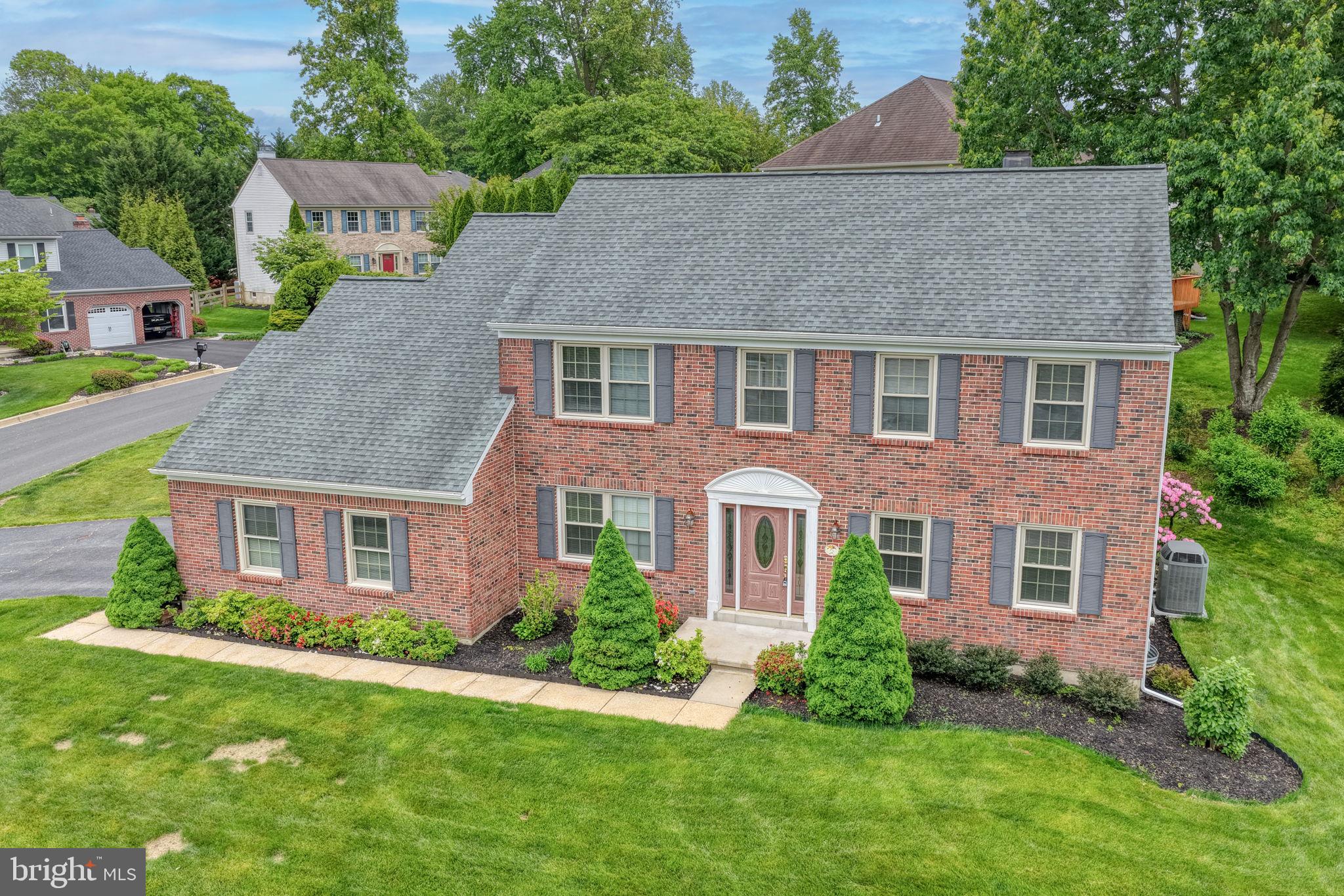 WOOD CREEK - Residential