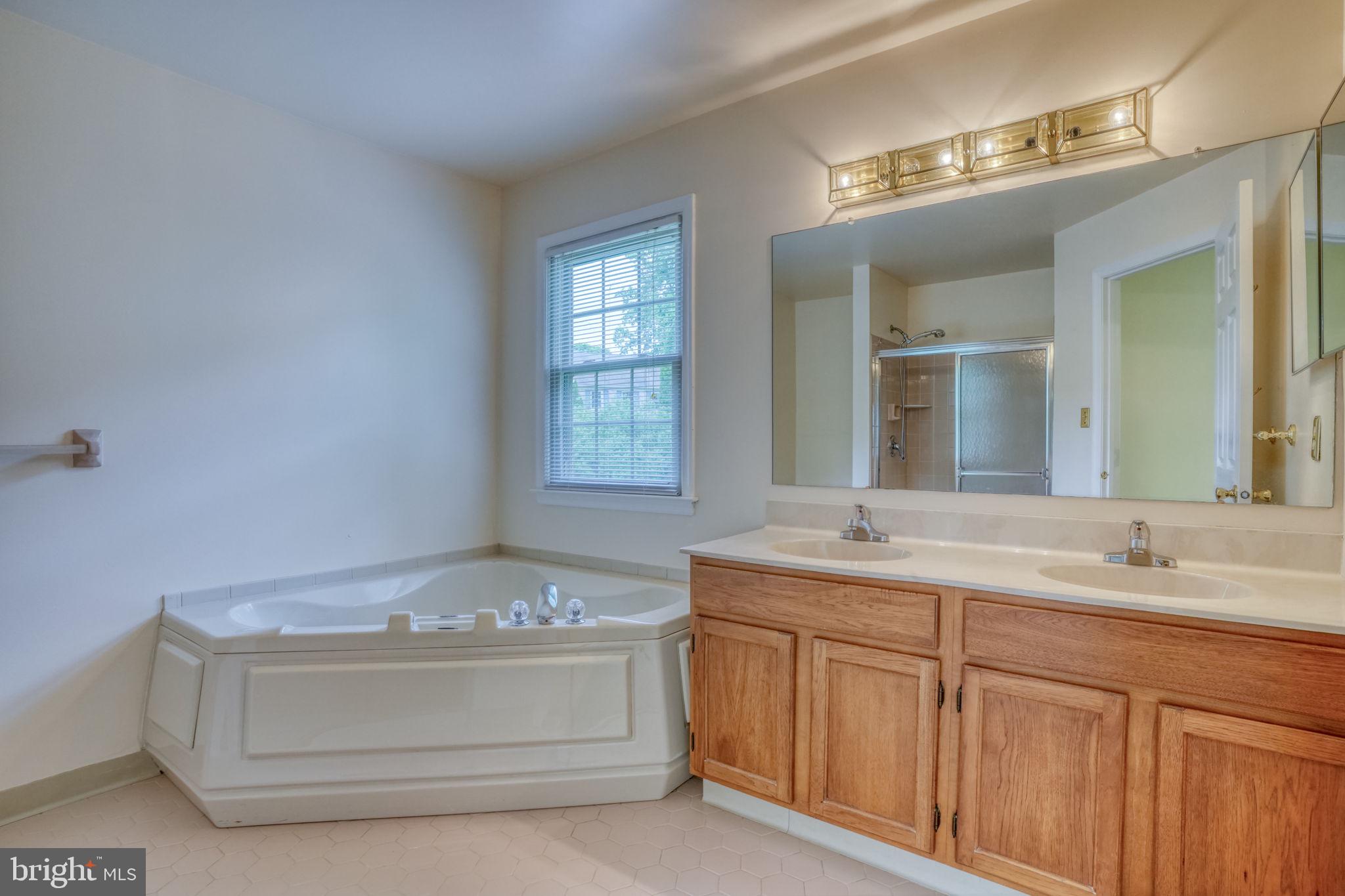 WOOD CREEK - Residential
