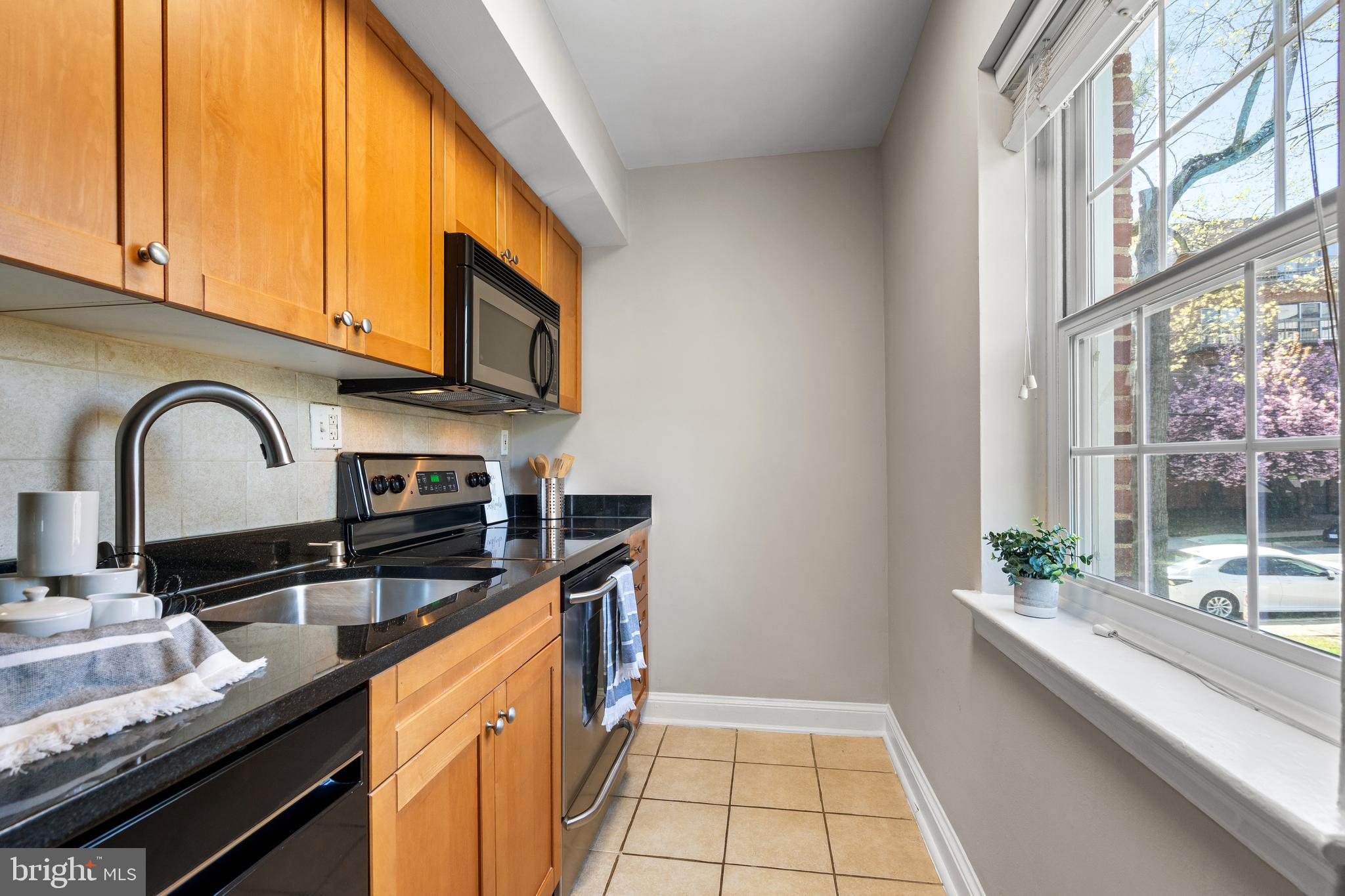 WESTMORELAND TERRACE - Residential