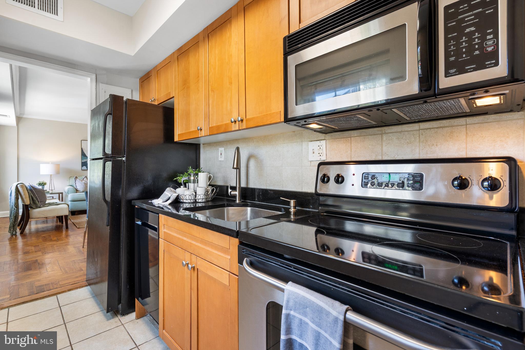 WESTMORELAND TERRACE - Residential