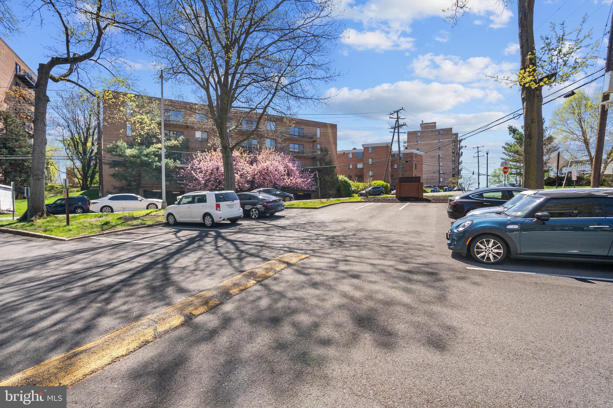 WESTMORELAND TERRACE - Residential