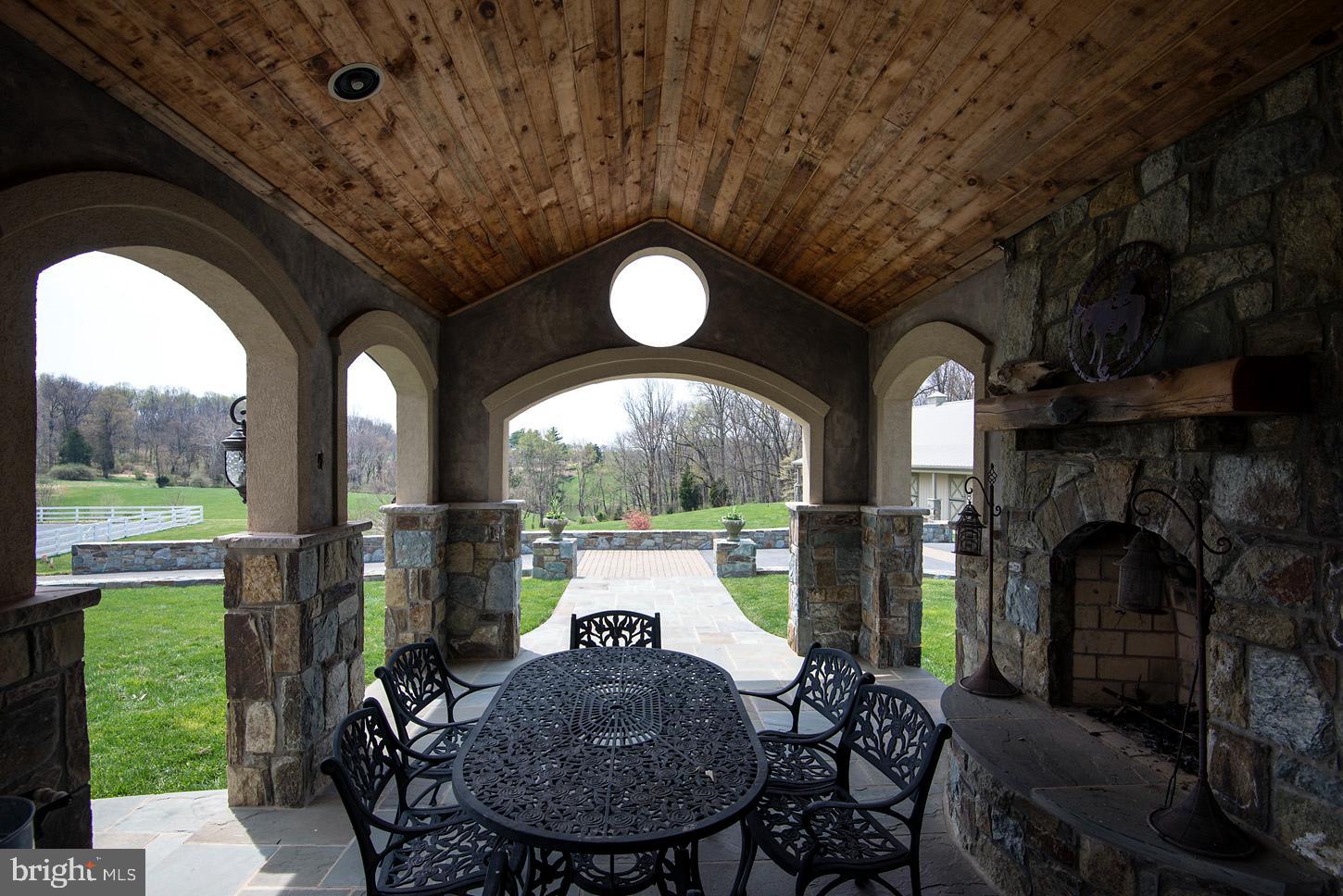 BARNESVILLE OUTSIDE - Residential