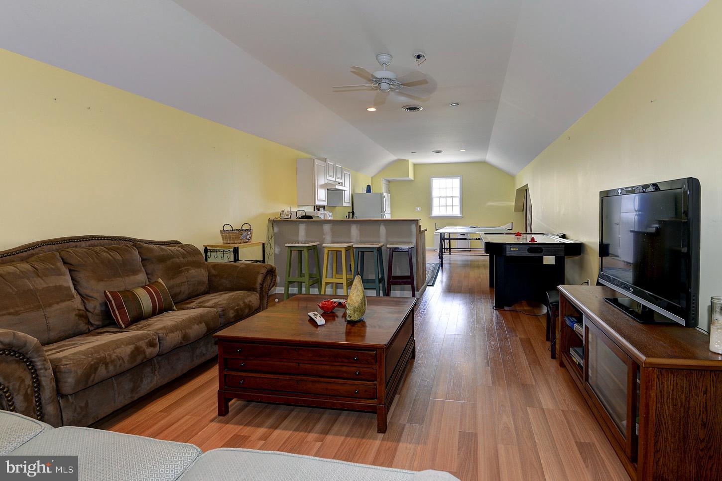 BARNESVILLE OUTSIDE - Residential