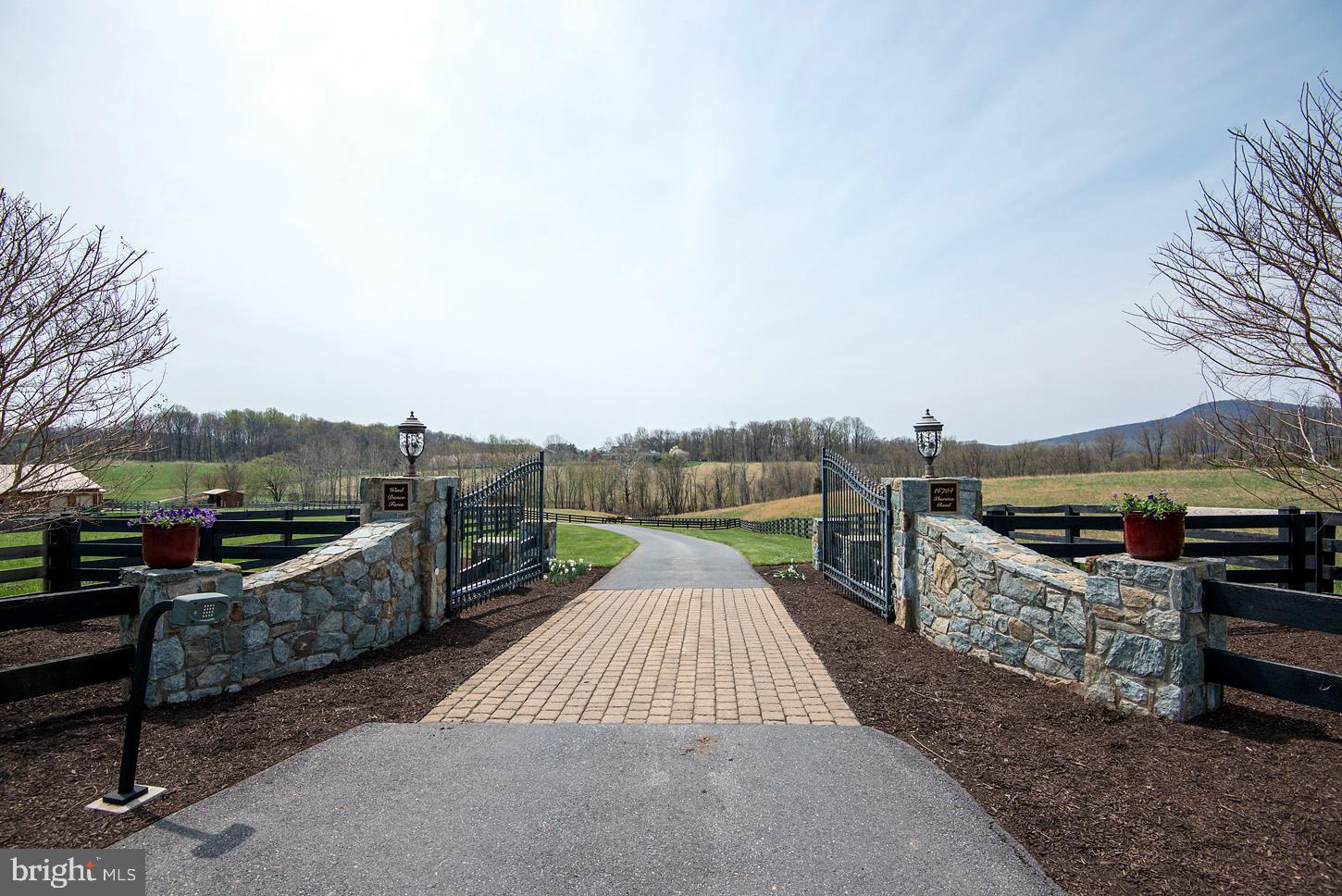 BARNESVILLE OUTSIDE - Residential