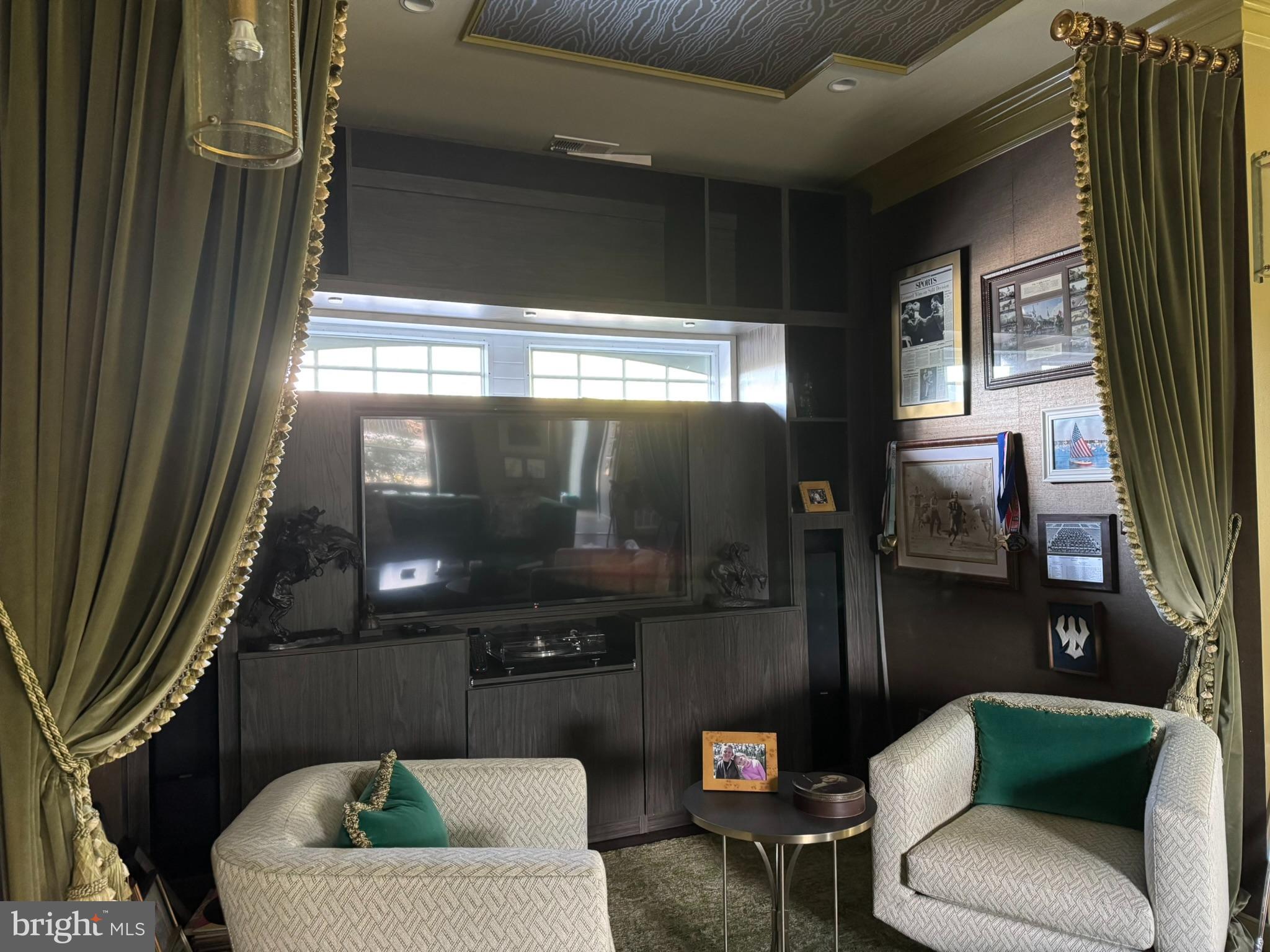 BARNESVILLE OUTSIDE - Residential