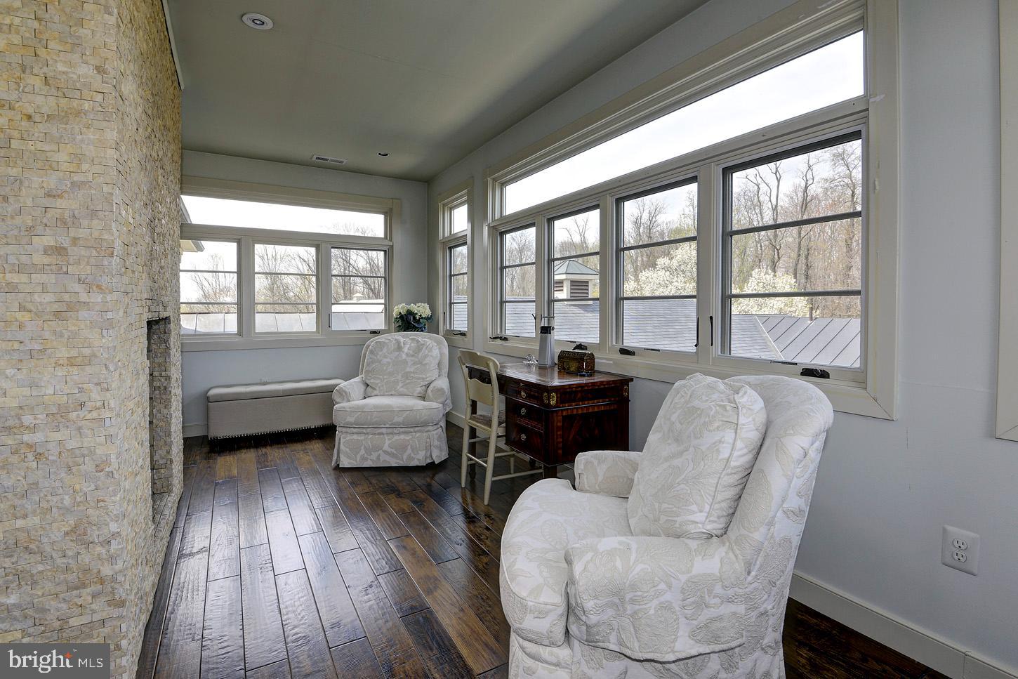 BARNESVILLE OUTSIDE - Residential