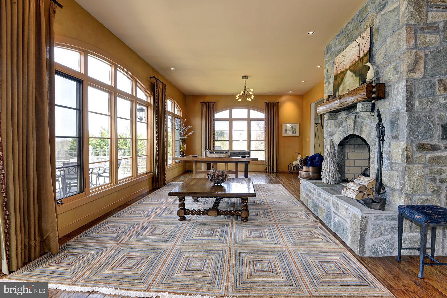 BARNESVILLE OUTSIDE - Residential