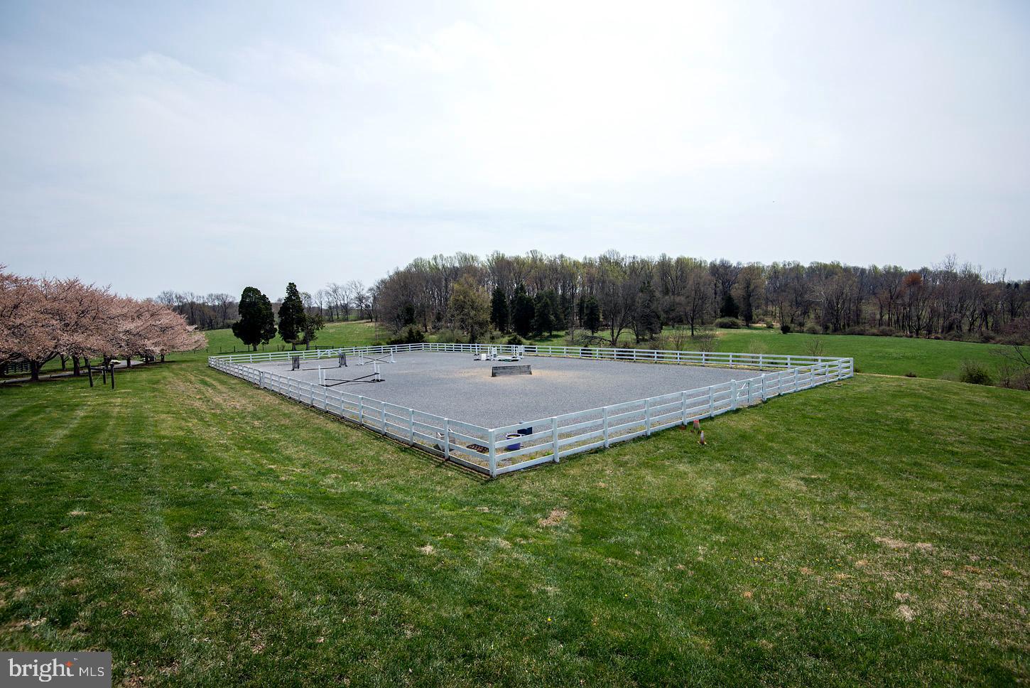 BARNESVILLE OUTSIDE - Residential