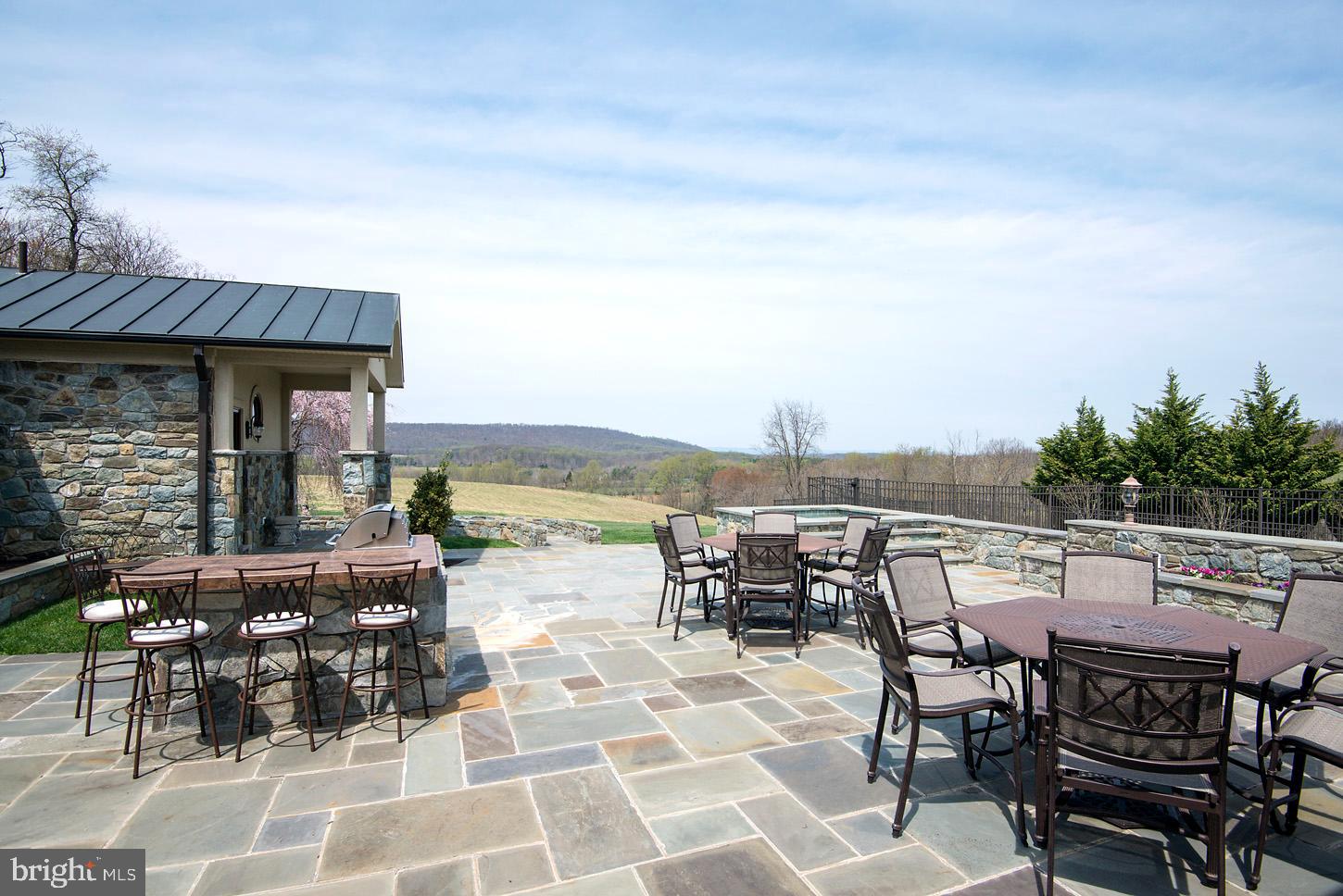 BARNESVILLE OUTSIDE - Residential