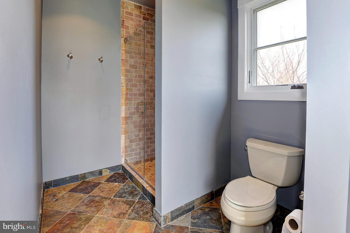 BARNESVILLE OUTSIDE - Residential