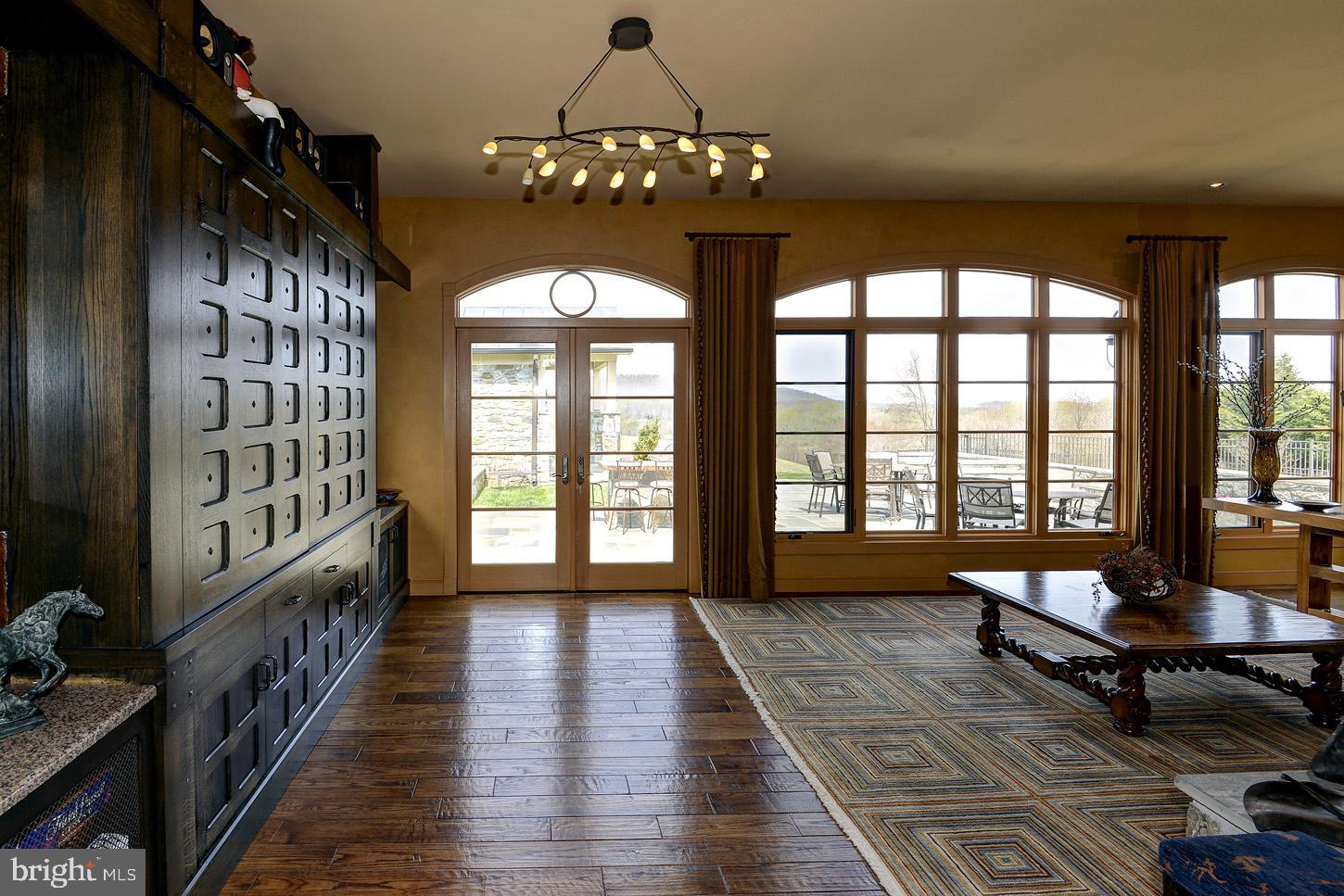 BARNESVILLE OUTSIDE - Residential