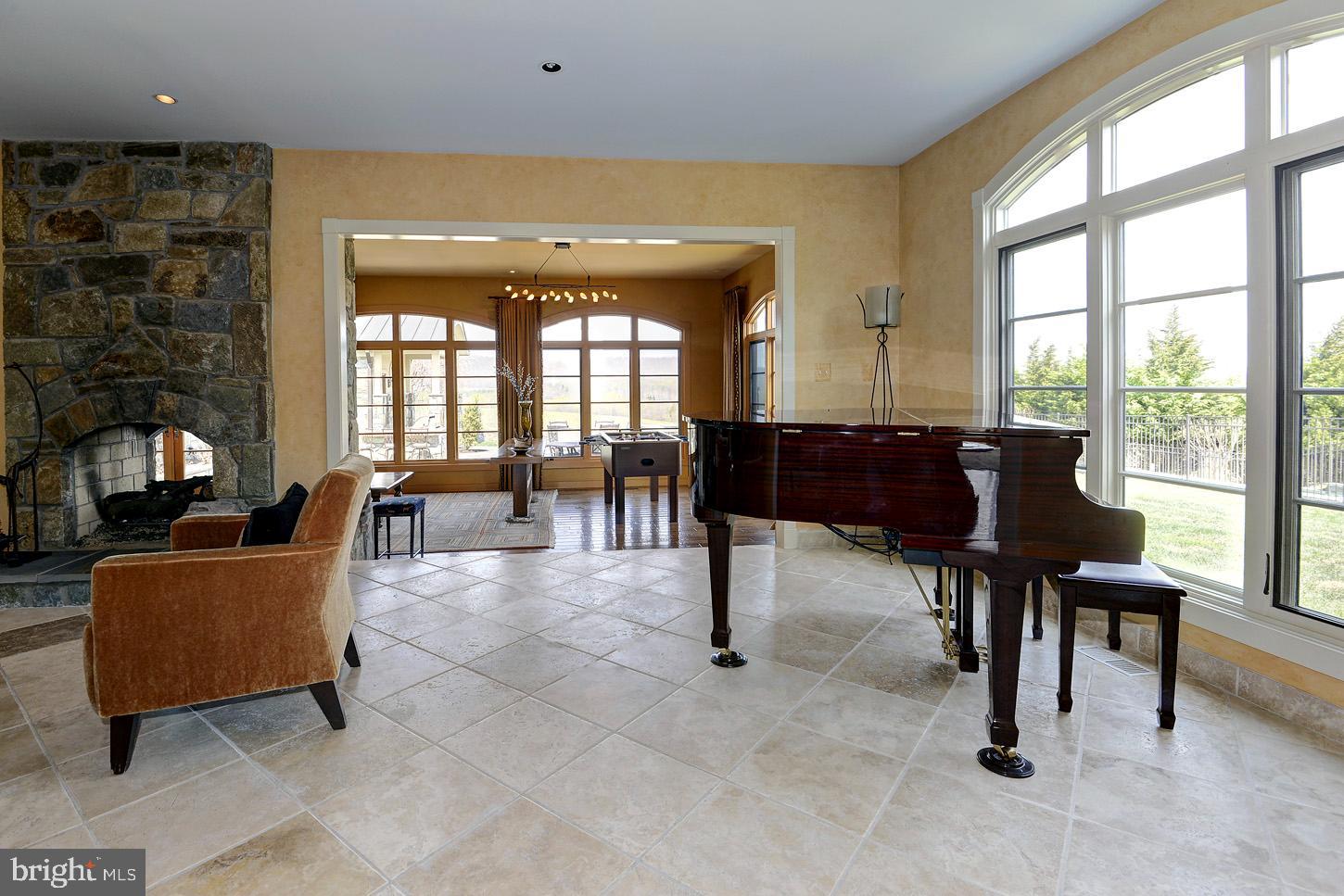 BARNESVILLE OUTSIDE - Residential