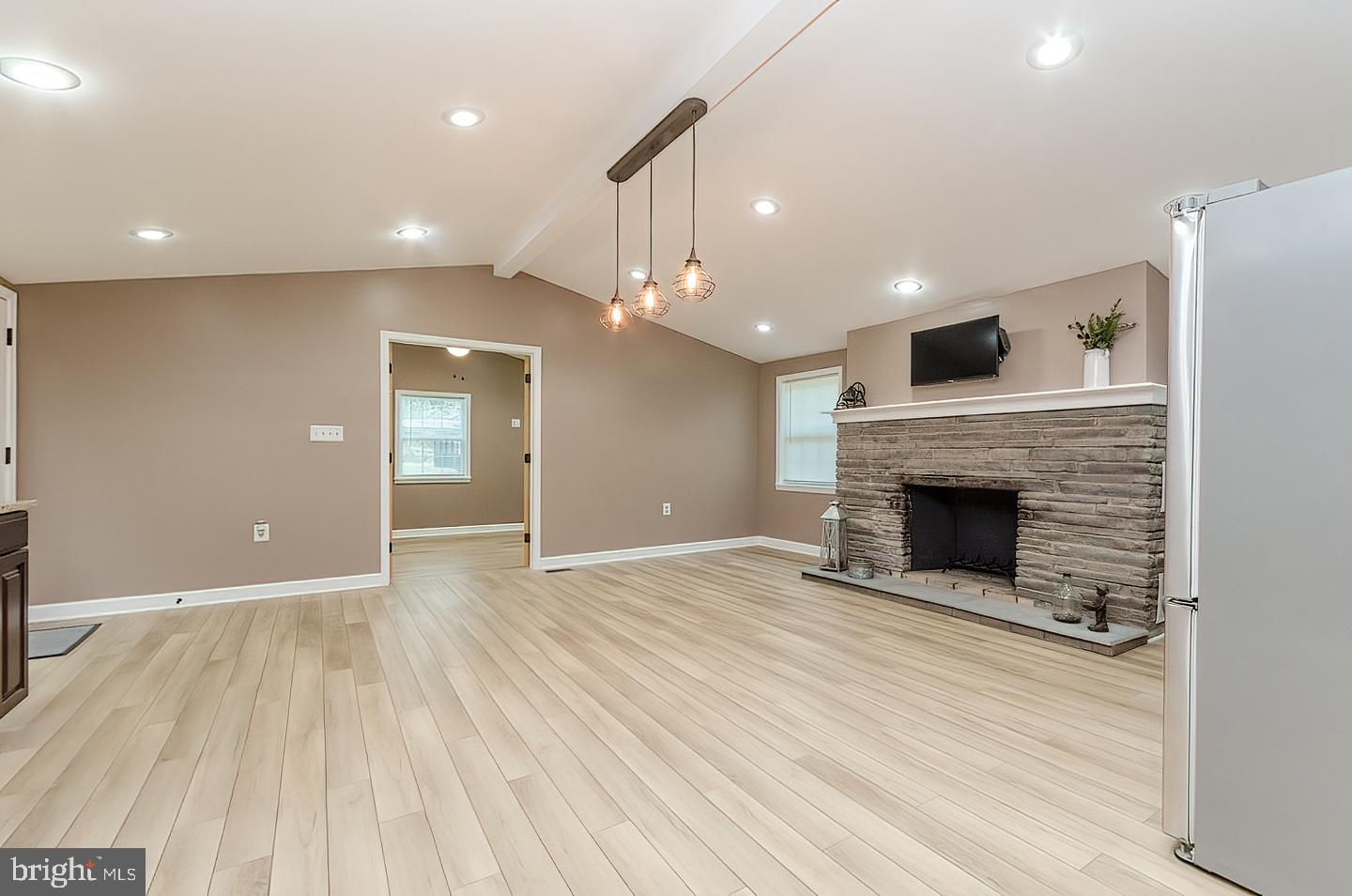 RIVER VIEW PARK - Residential