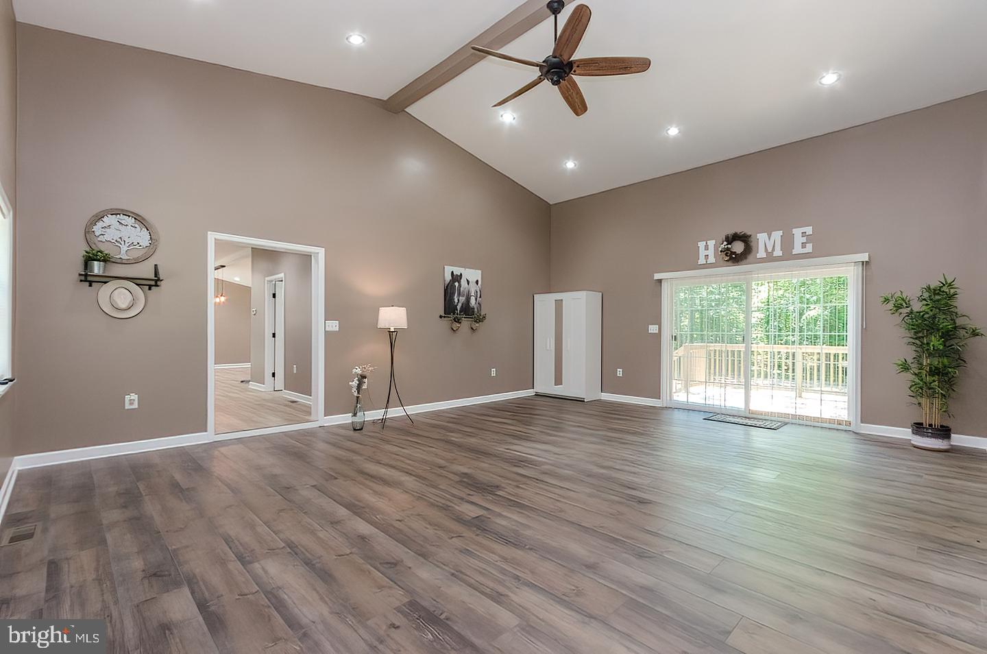 RIVER VIEW PARK - Residential