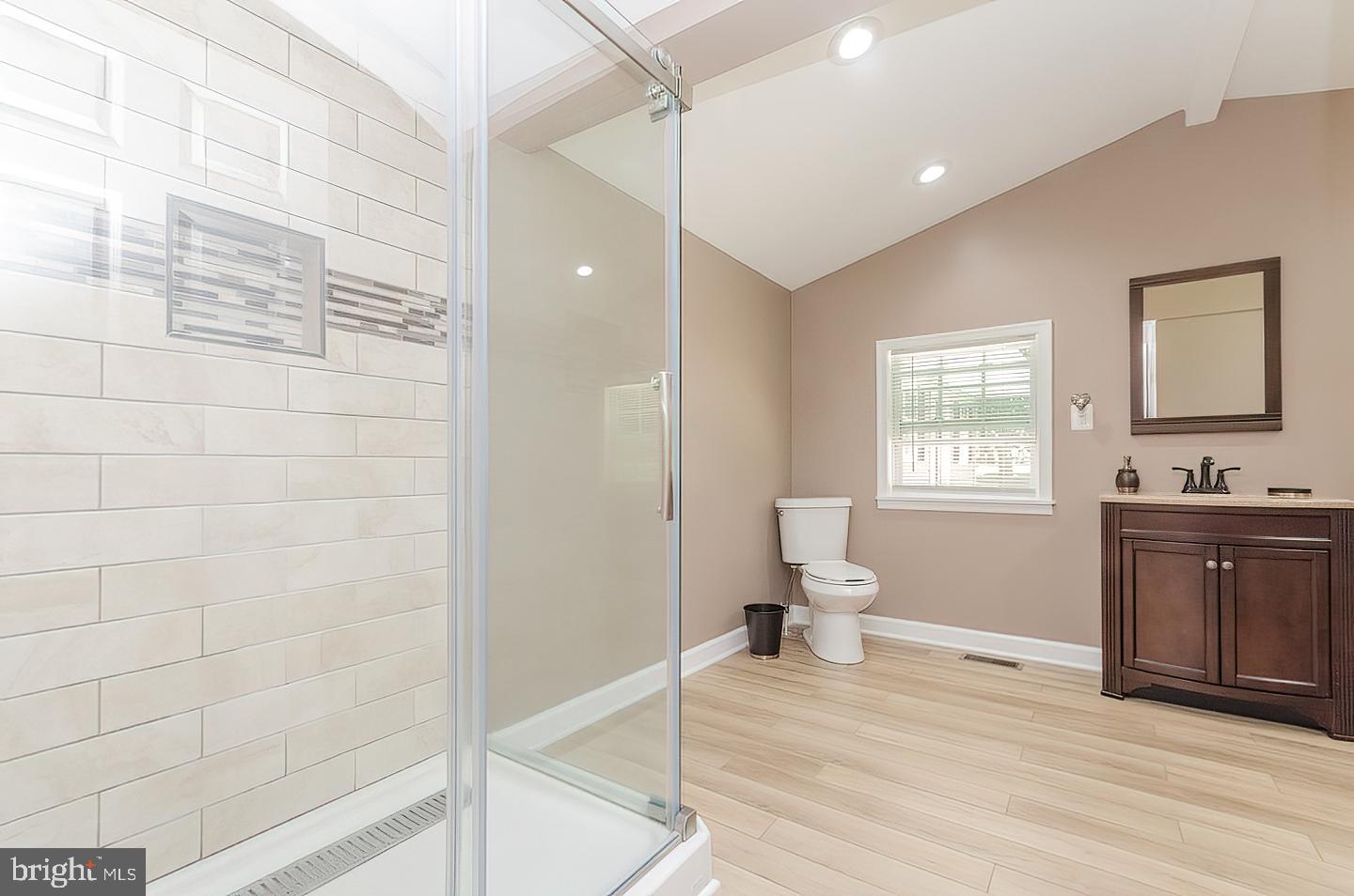 RIVER VIEW PARK - Residential