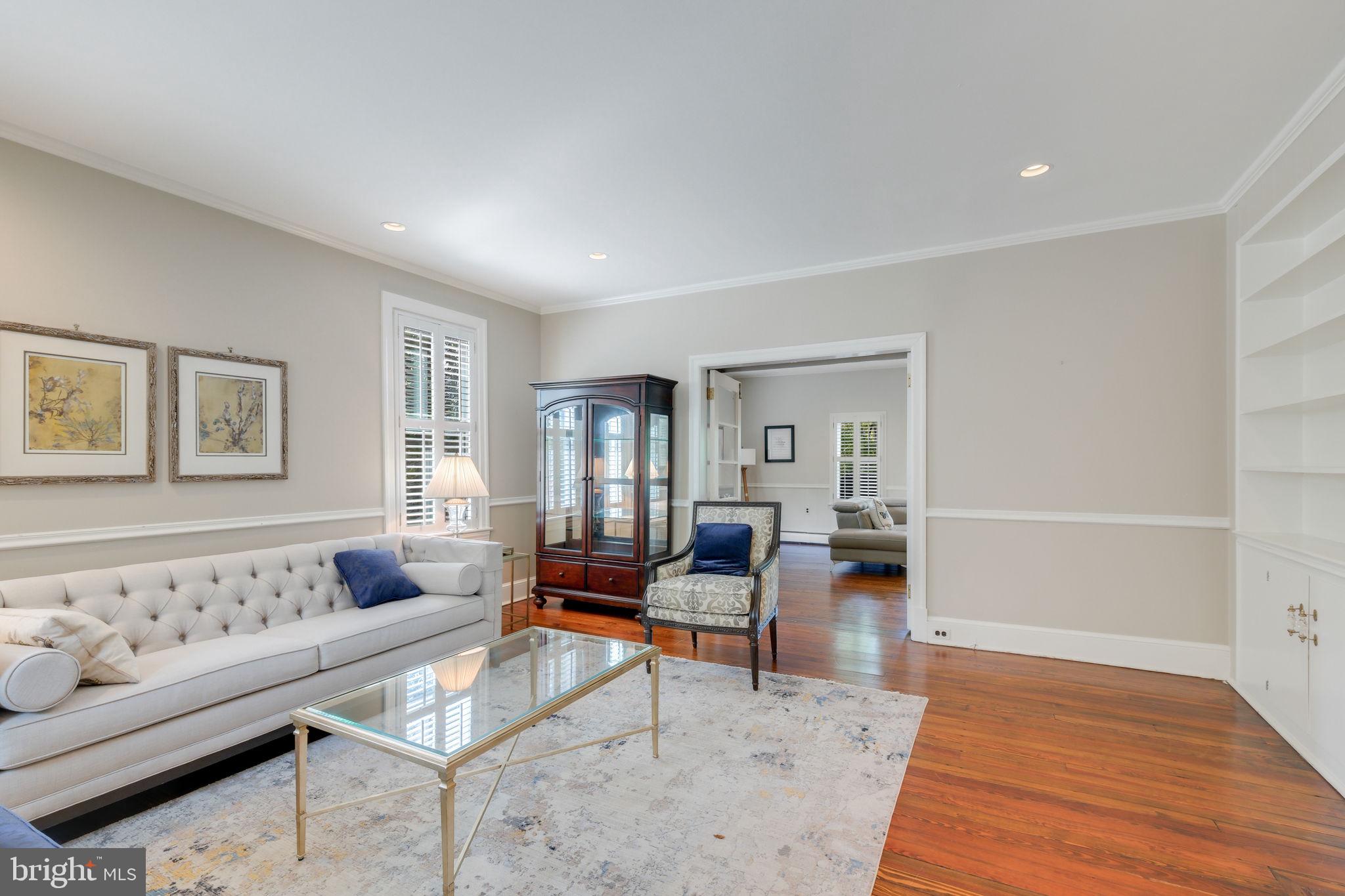 HERITAGE WALK - Residential