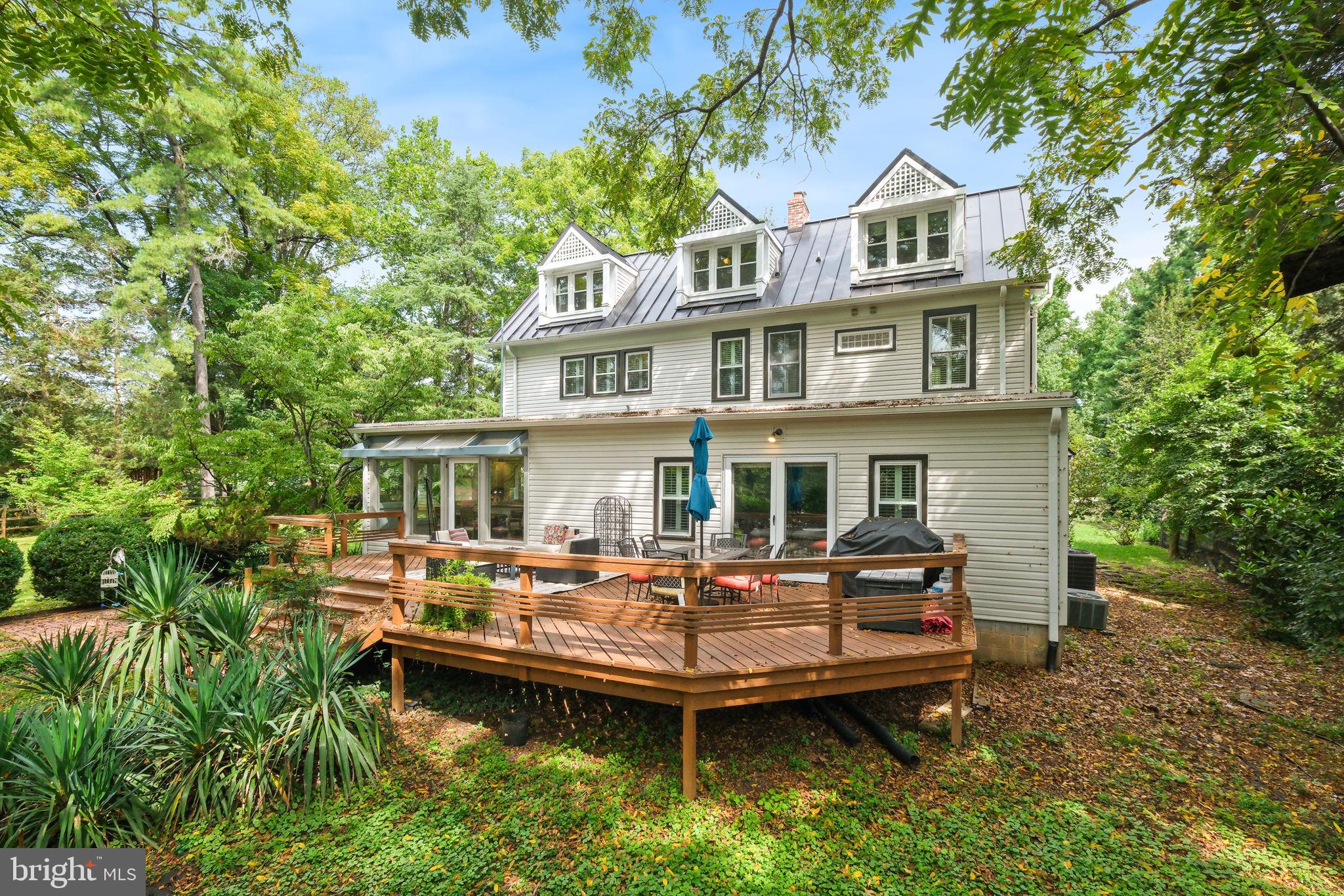 HERITAGE WALK - Residential