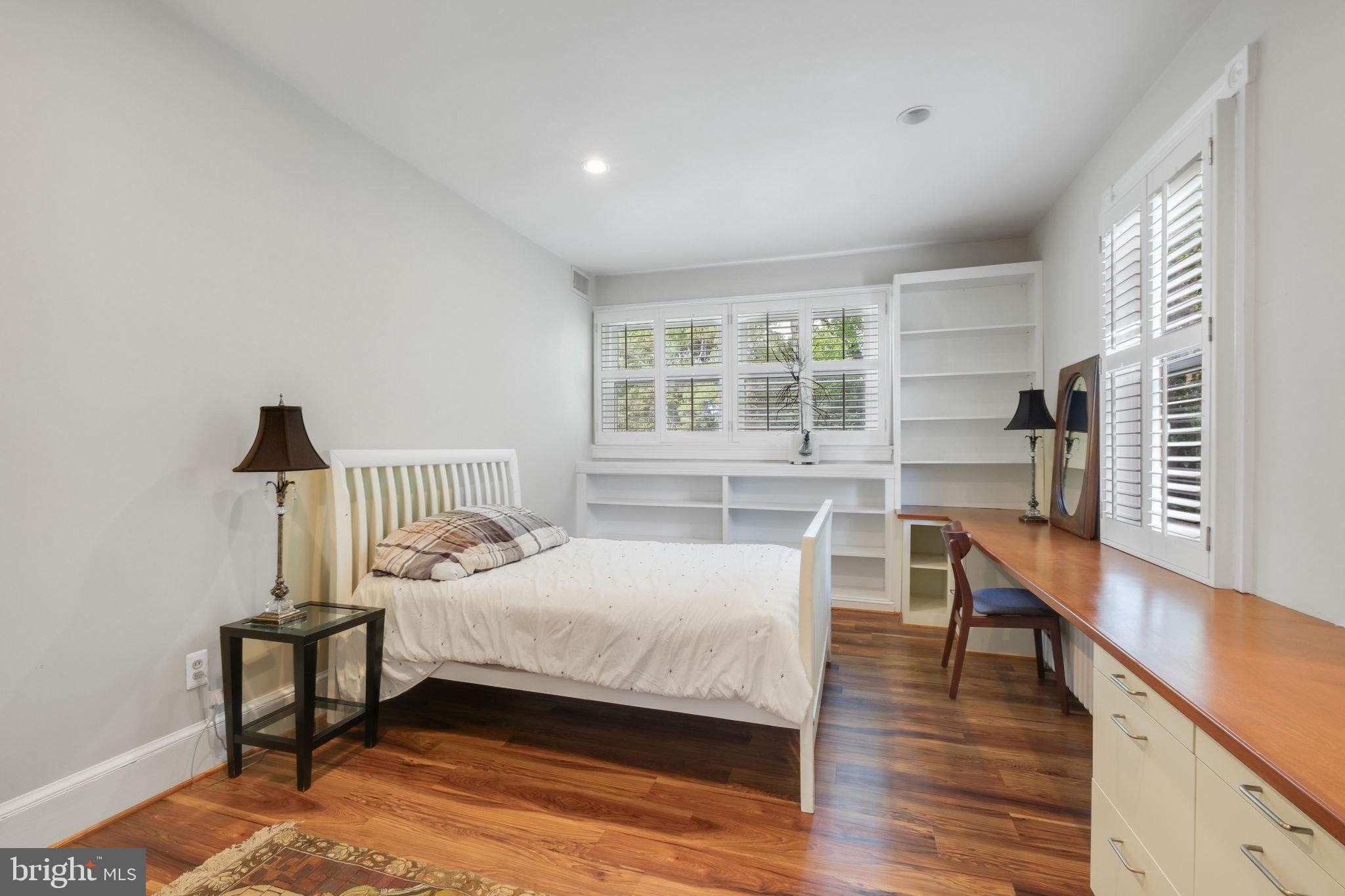 HERITAGE WALK - Residential