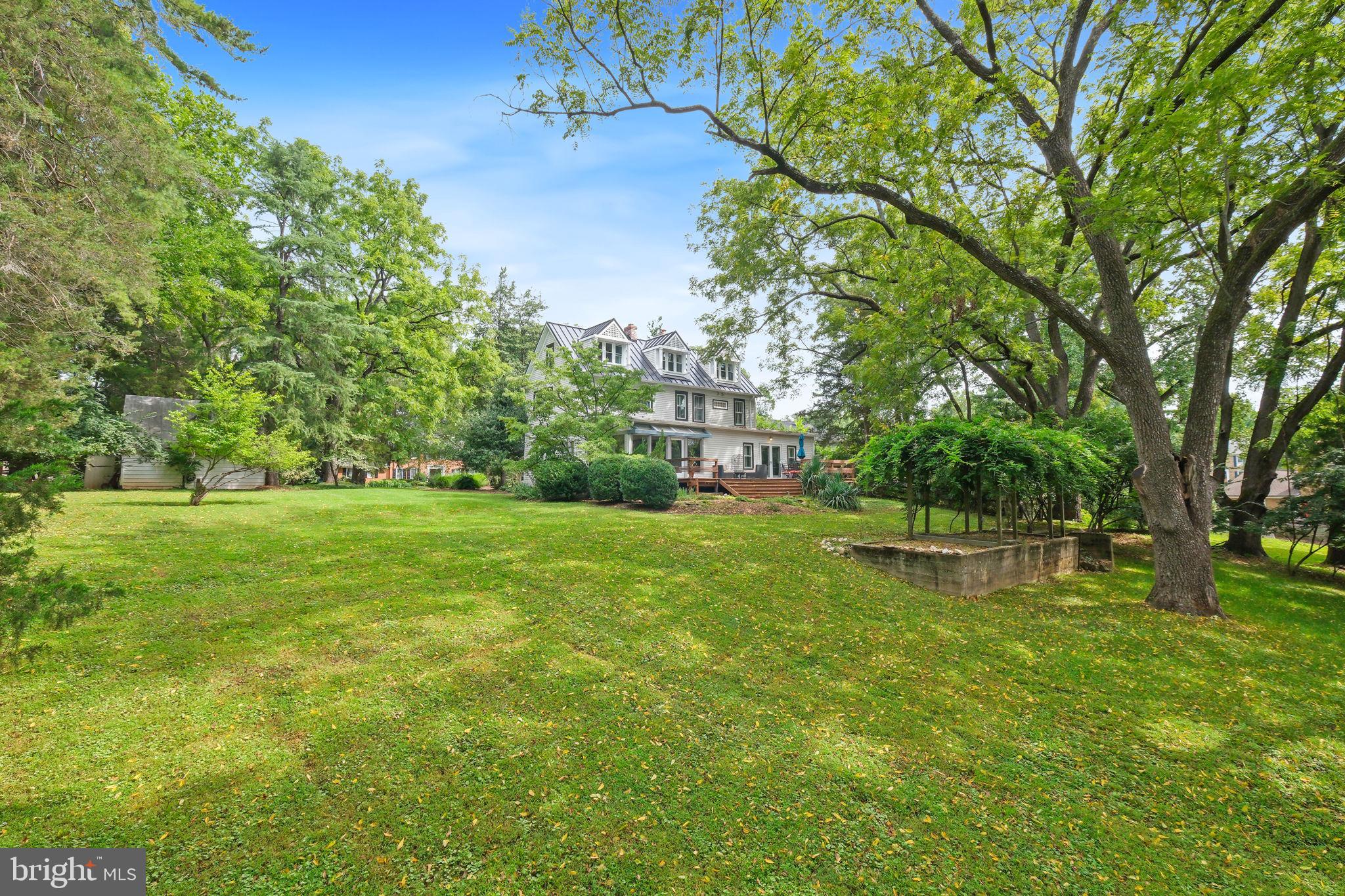 HERITAGE WALK - Residential