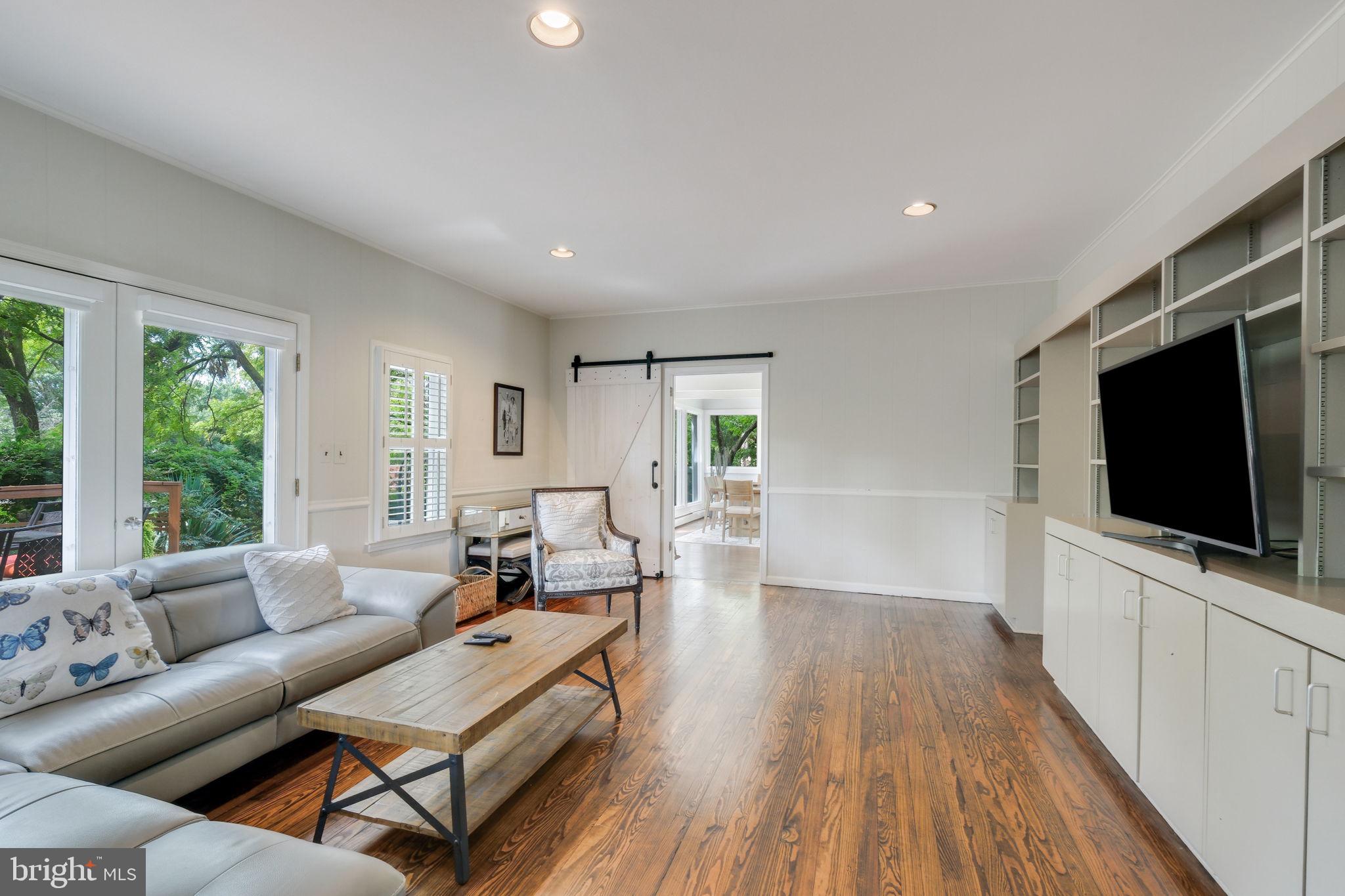 HERITAGE WALK - Residential