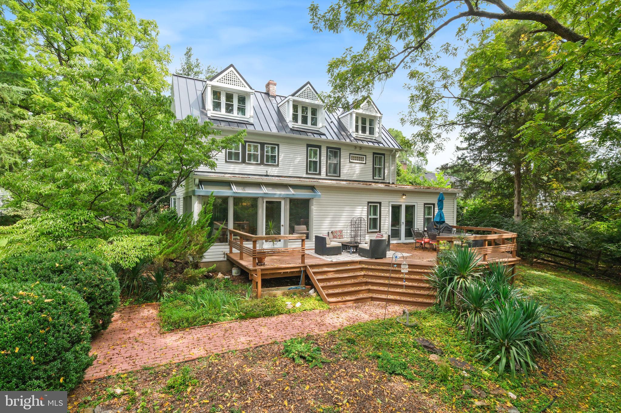 HERITAGE WALK - Residential