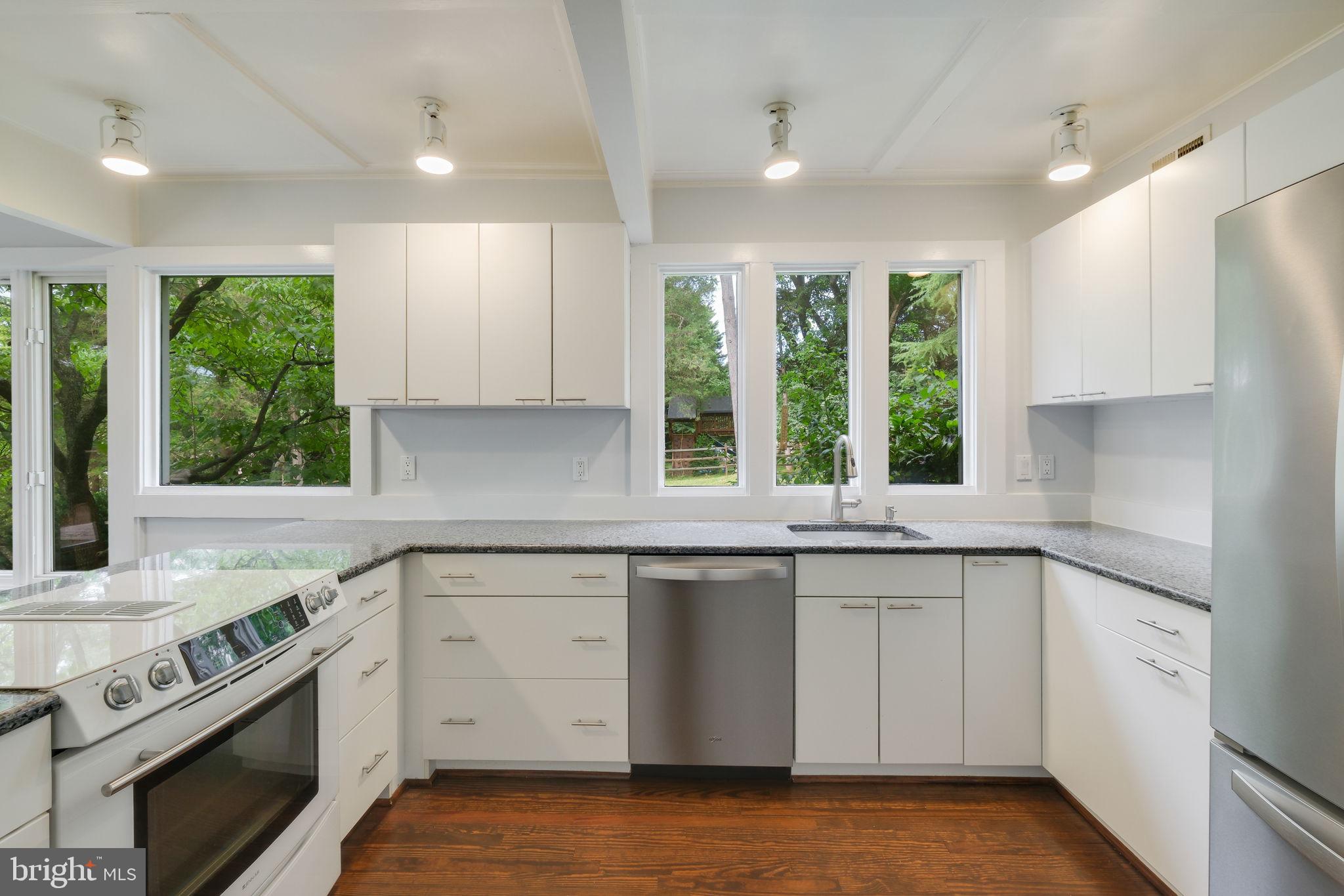 HERITAGE WALK - Residential