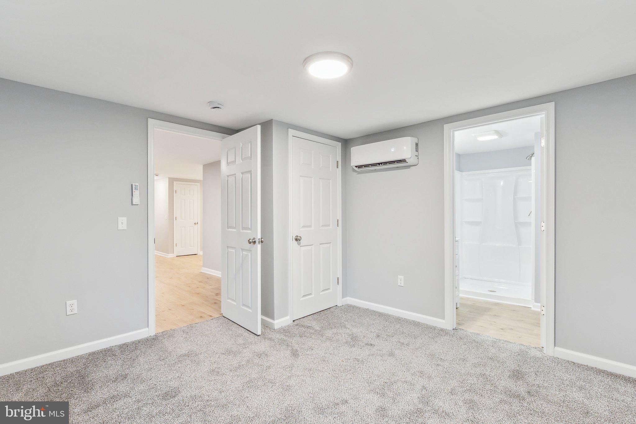 ROCK HALL - Residential