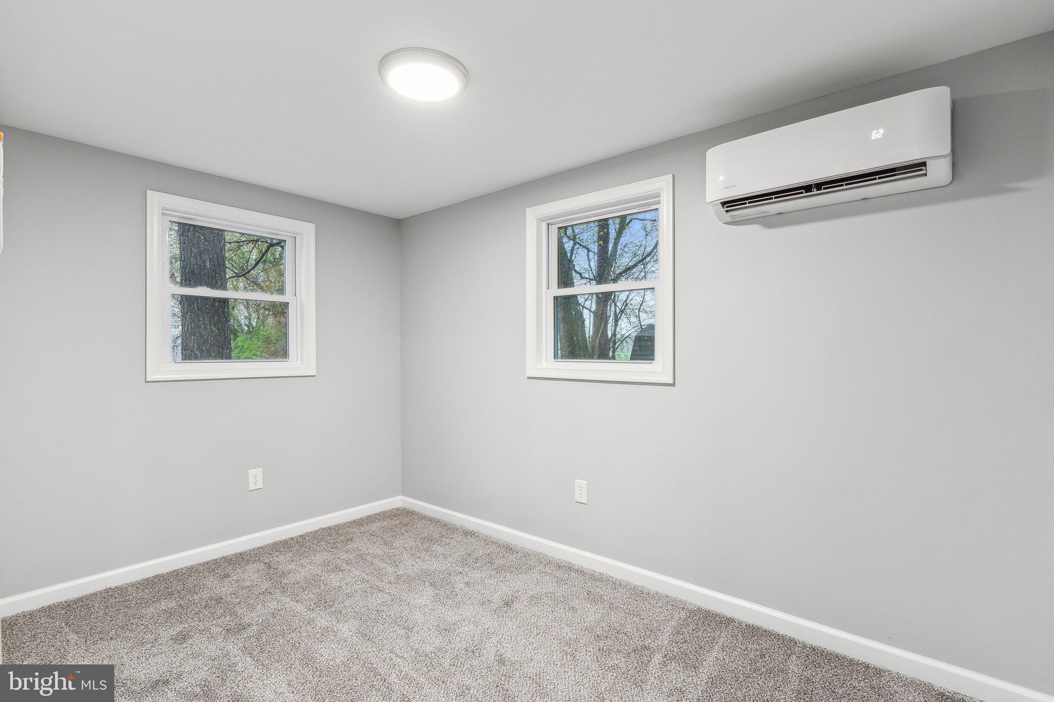 ROCK HALL - Residential