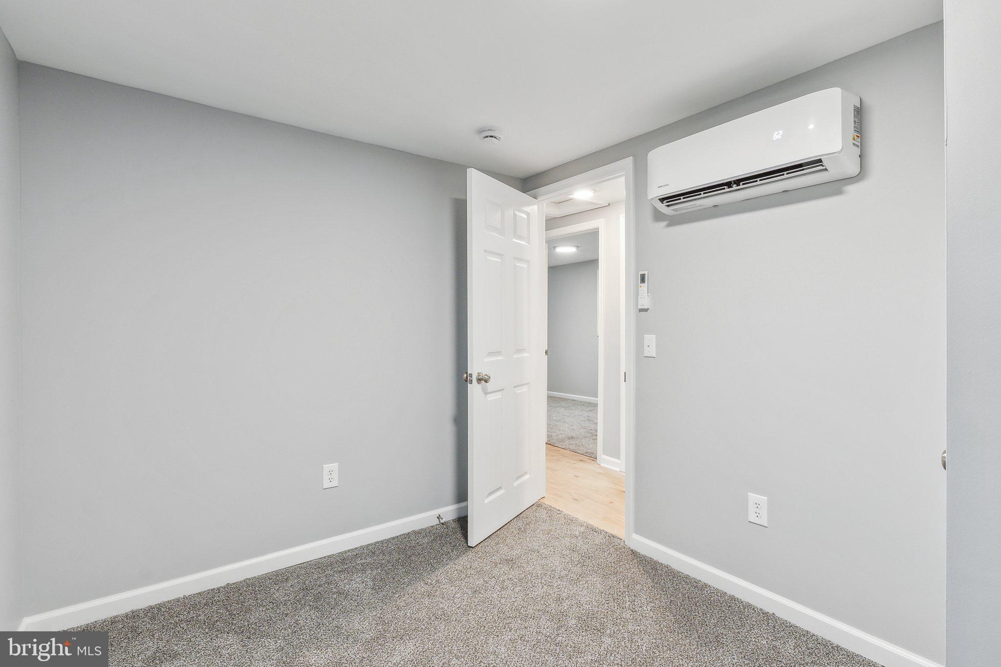 ROCK HALL - Residential