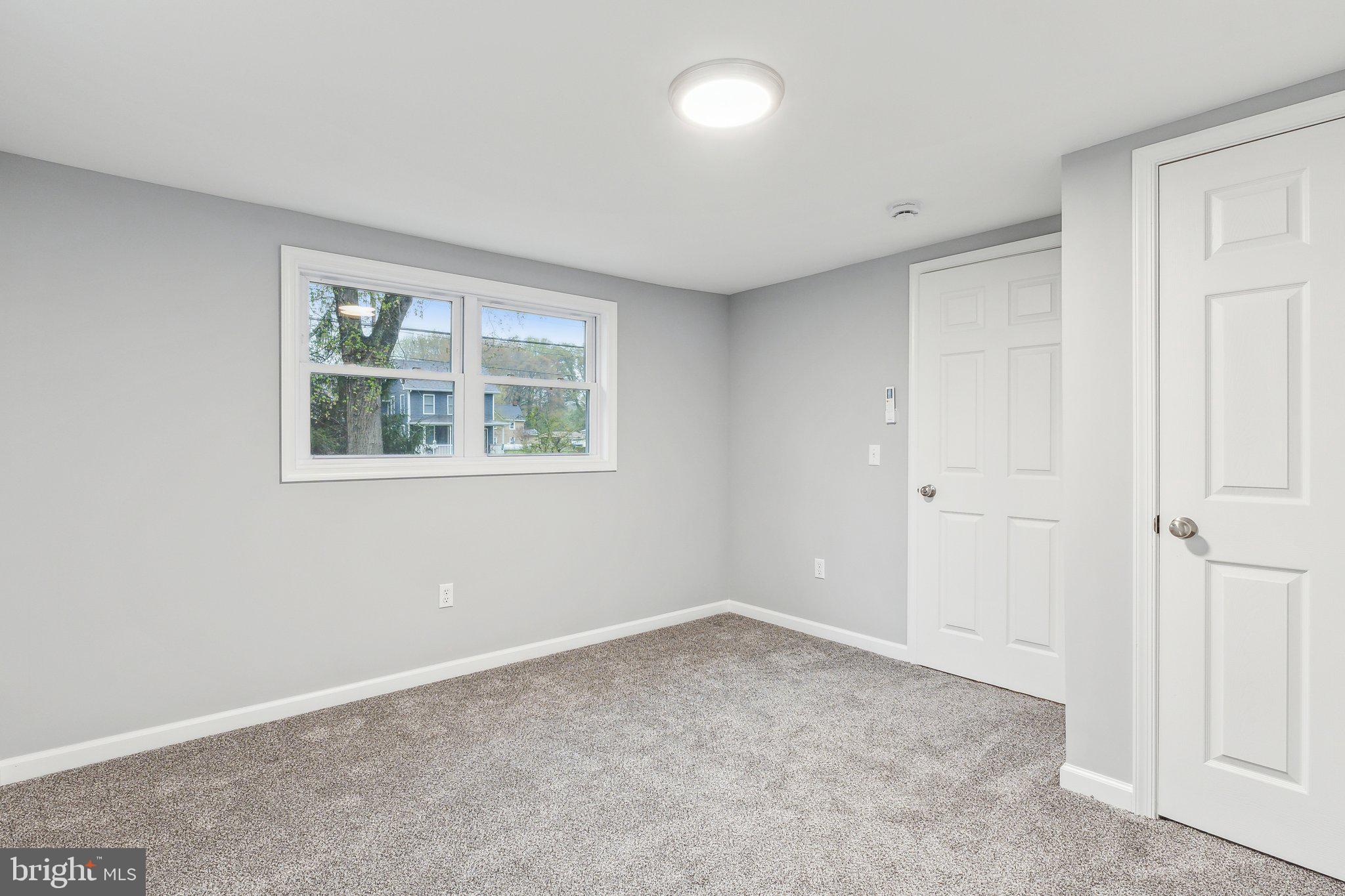 ROCK HALL - Residential