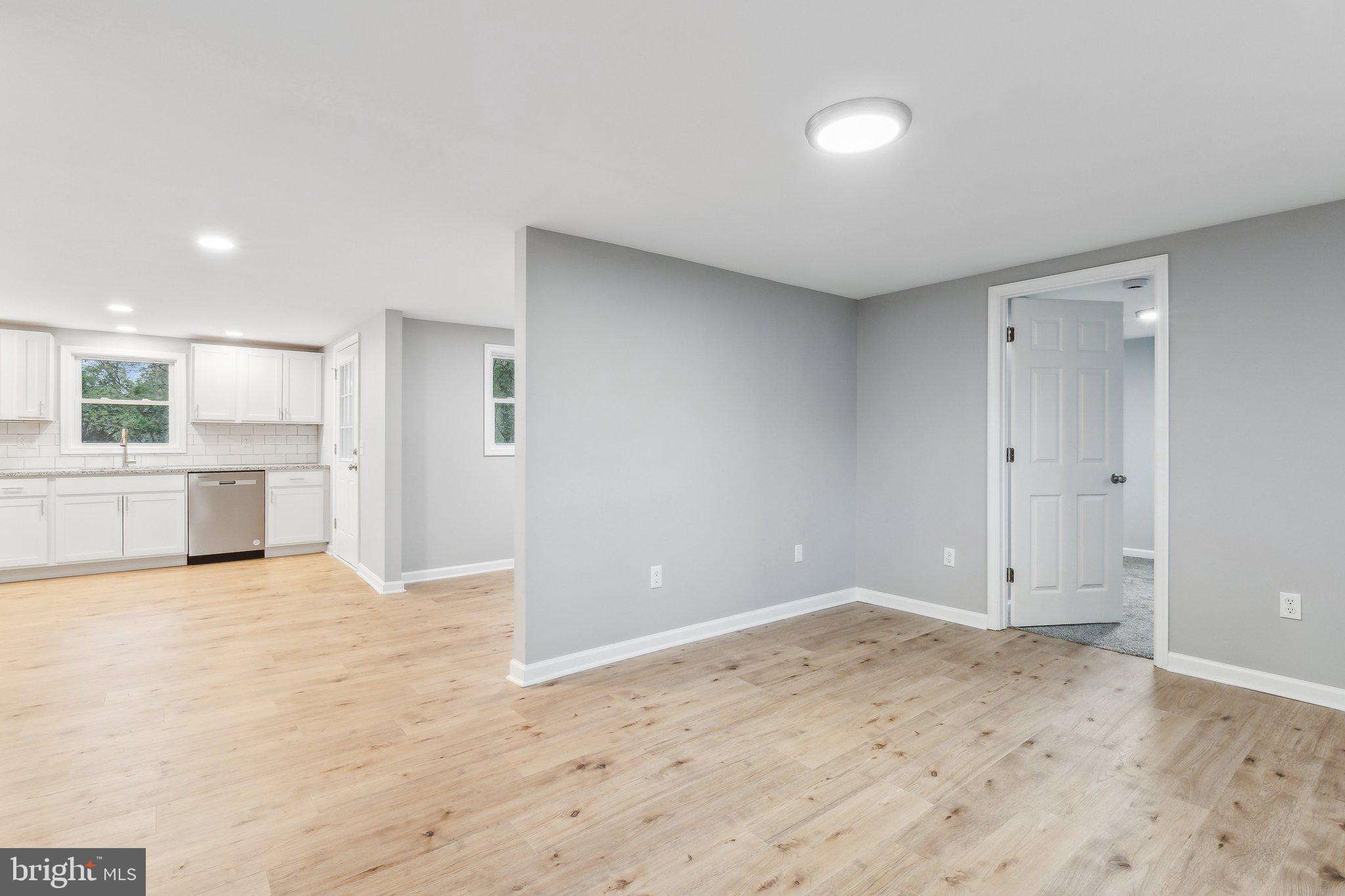 ROCK HALL - Residential