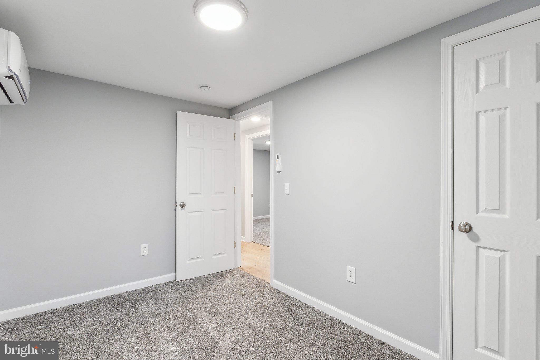 ROCK HALL - Residential