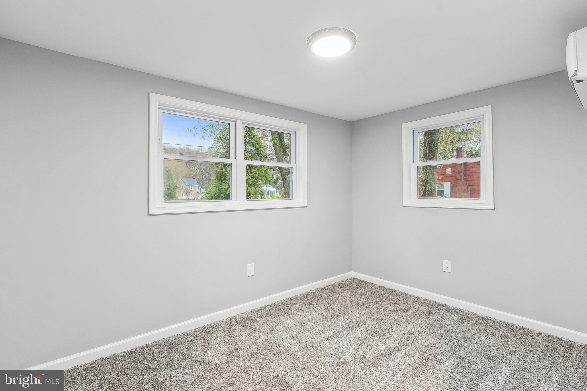 ROCK HALL - Residential