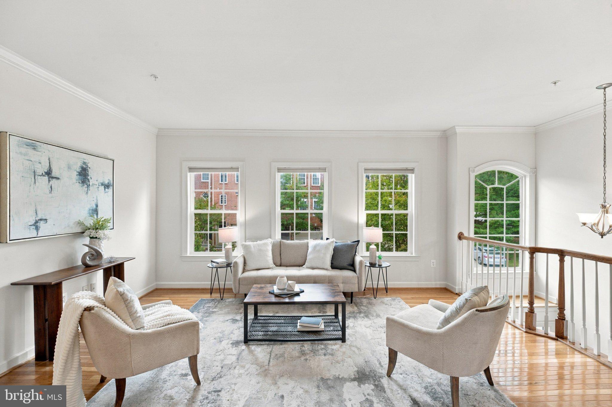 1504 REGENT MANOR COURT