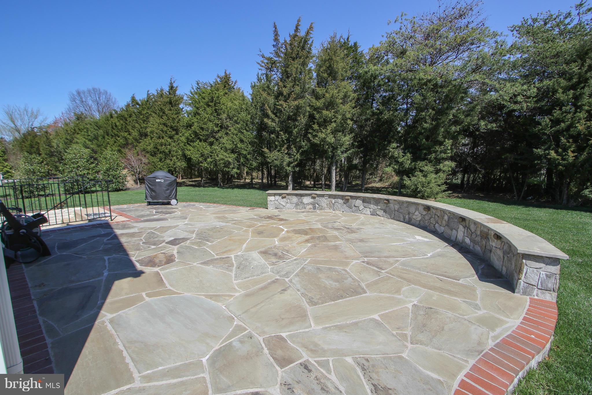 NORTH RIDING - Residential