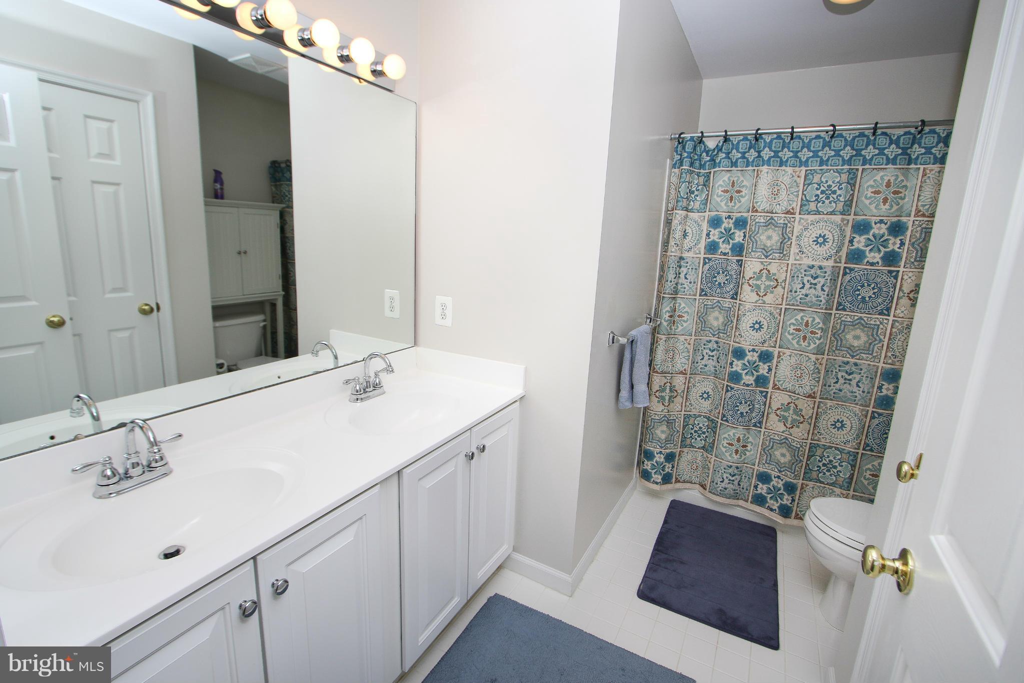 NORTH RIDING - Residential