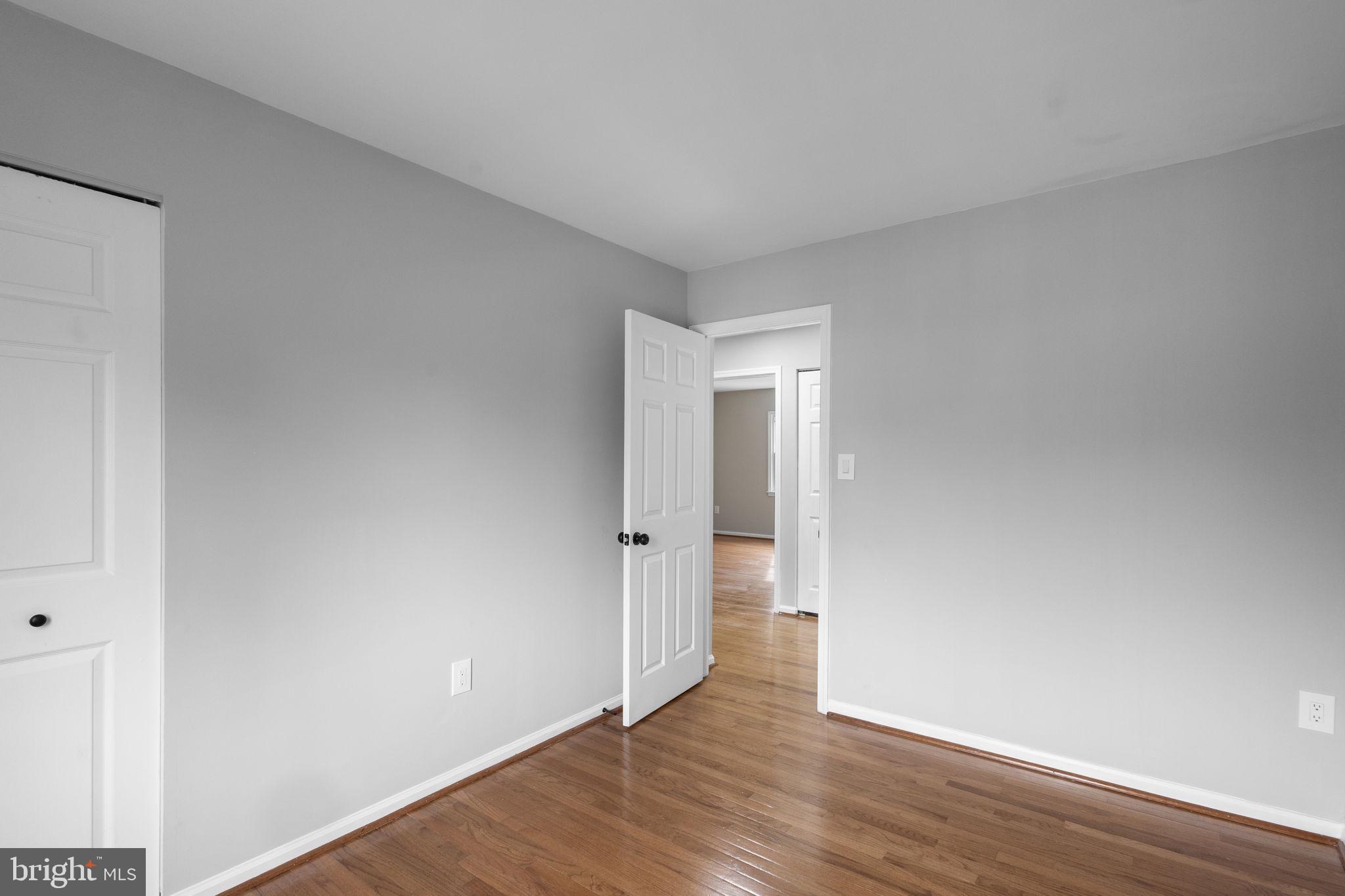 ADAMS WALK - Residential