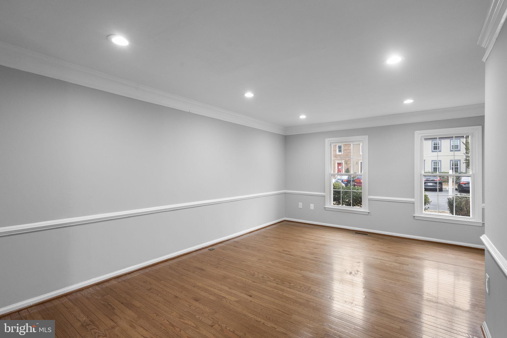 ADAMS WALK - Residential