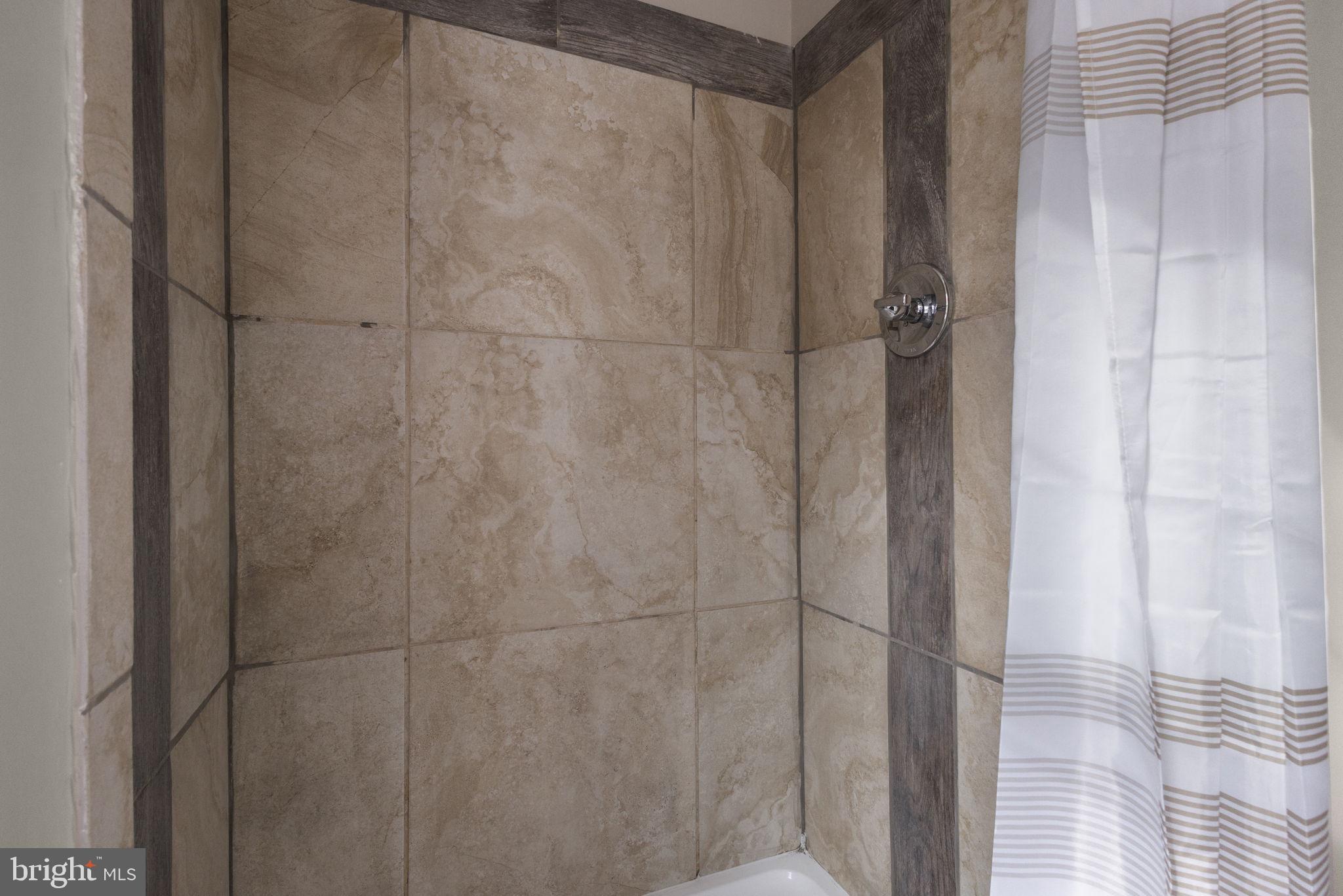 ADAMS WALK - Residential