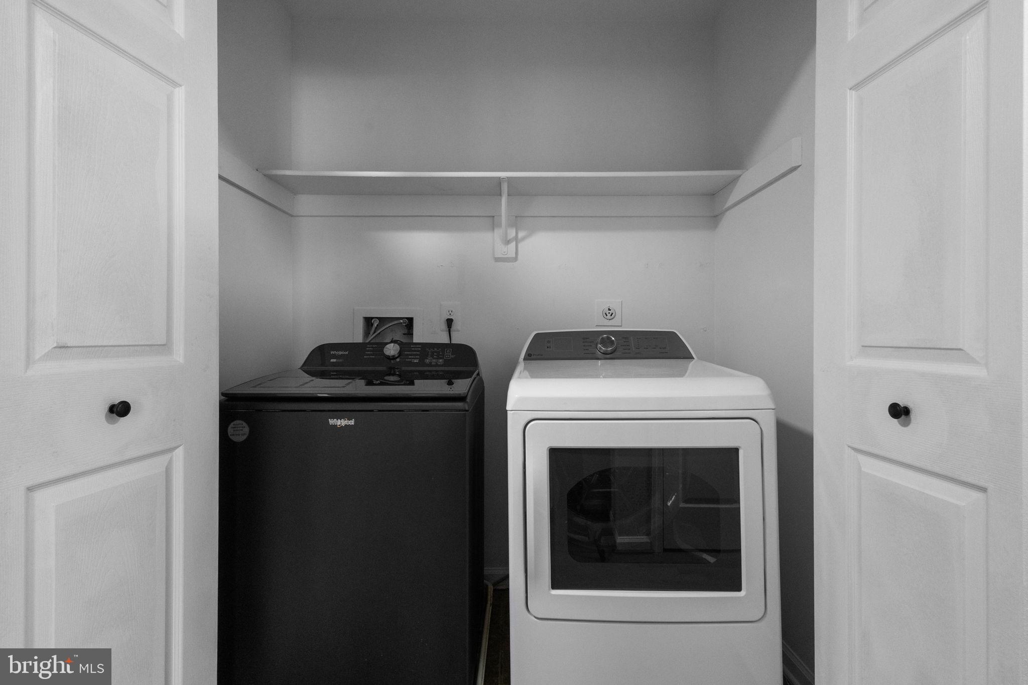 ADAMS WALK - Residential